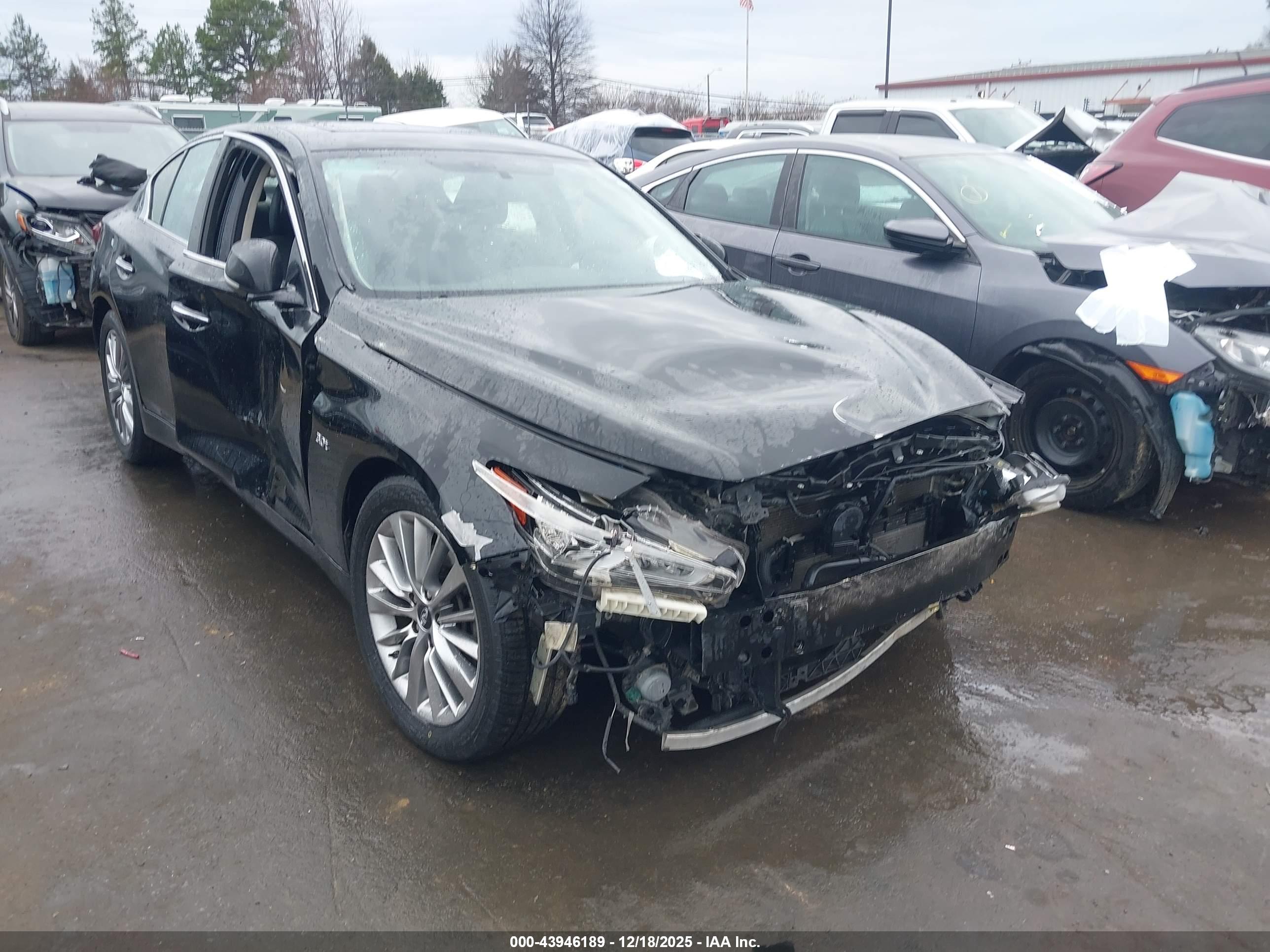 INFINITI Q50 image 6
