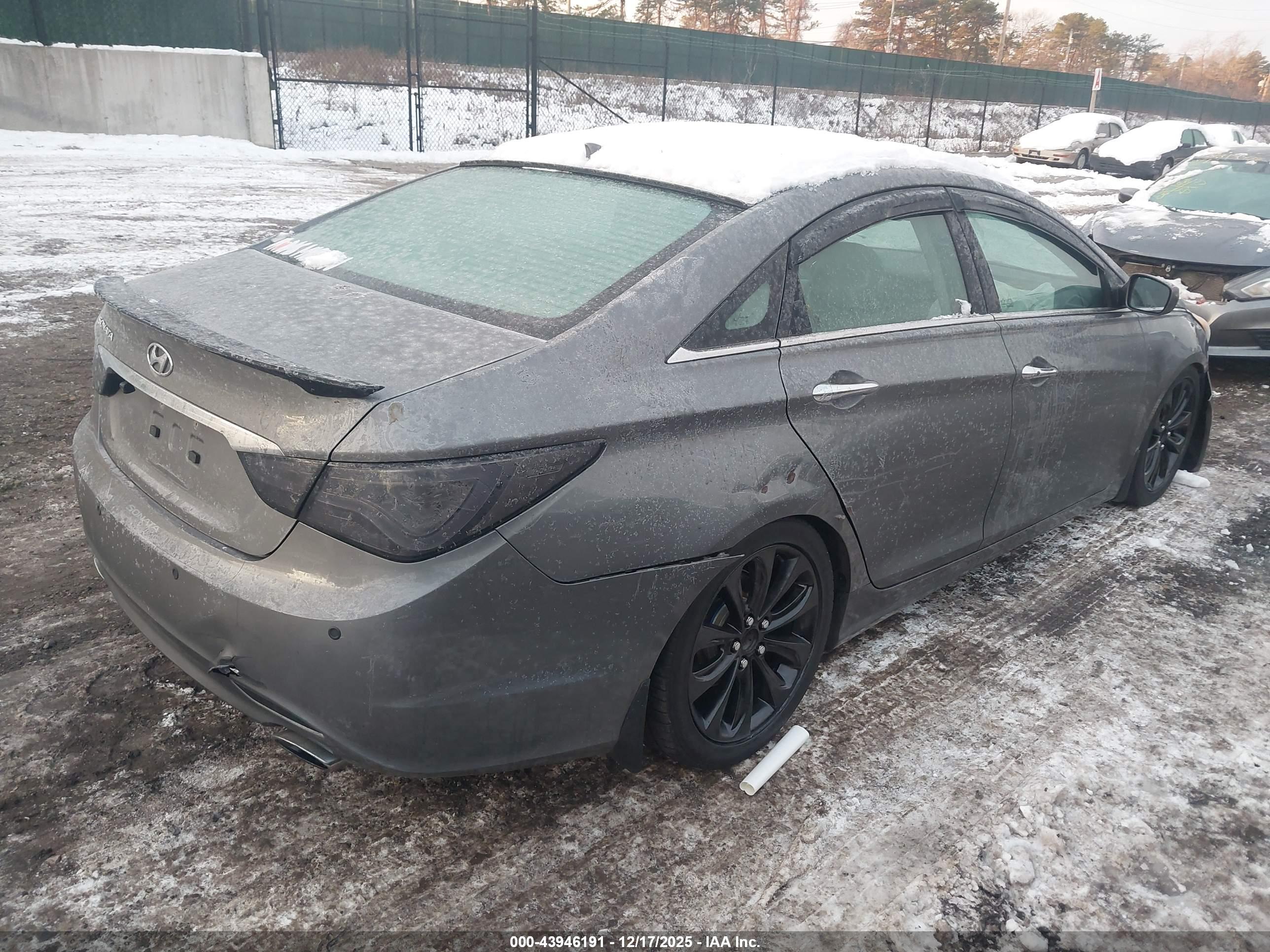 HYUNDAI SONATA image 4