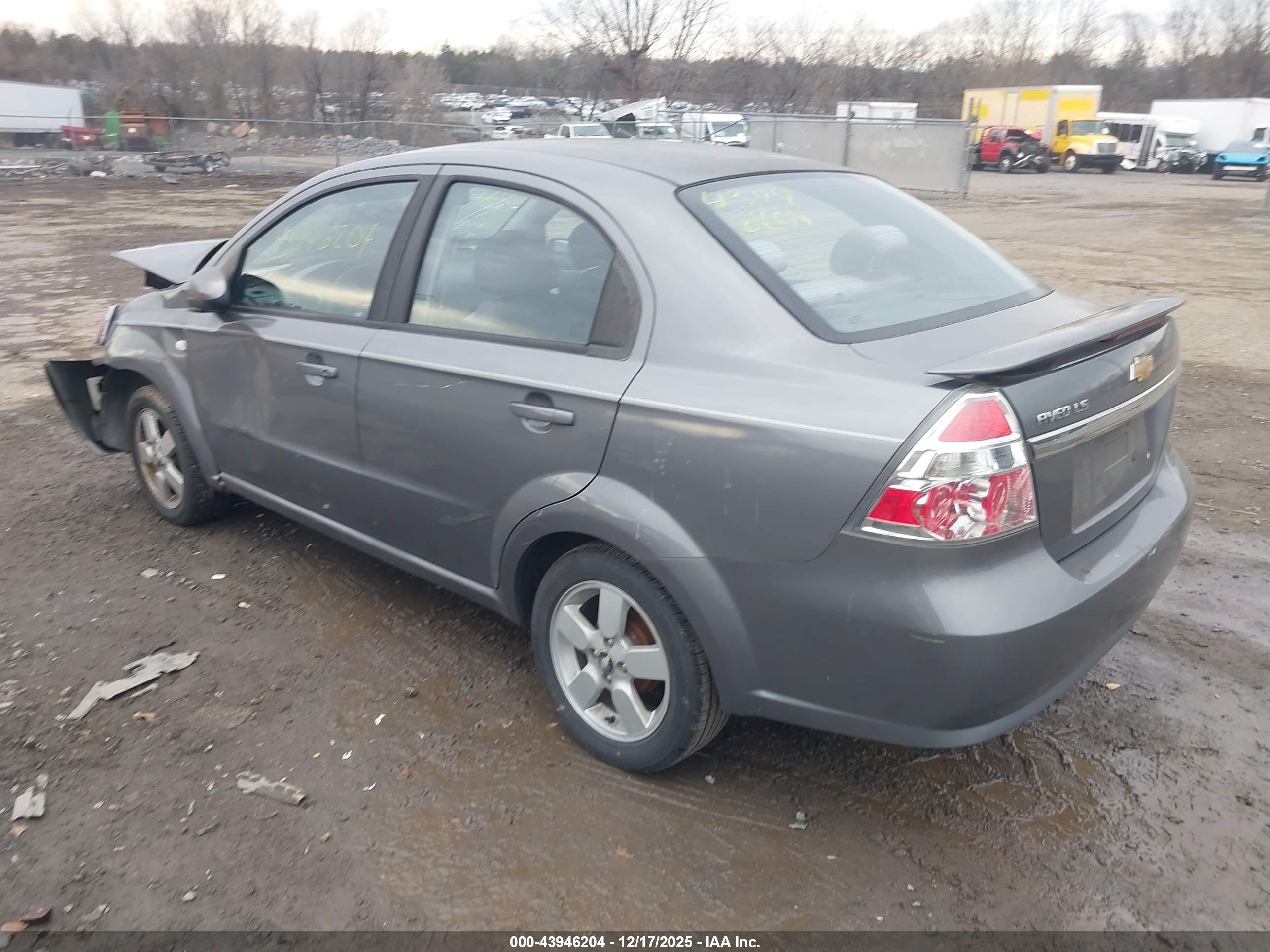 CHEVROLET AVEO image 3
