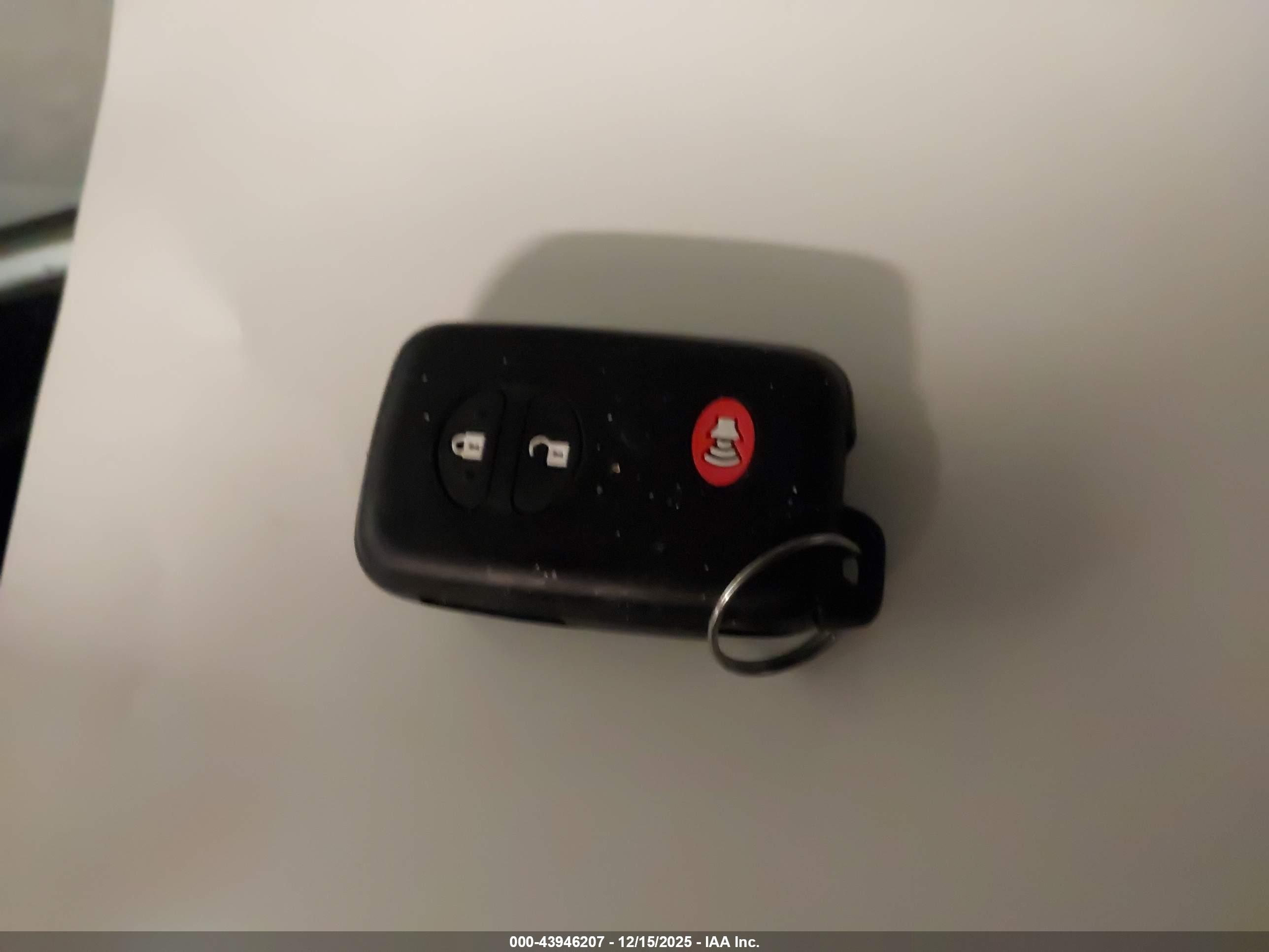 TOYOTA PRIUS image 11