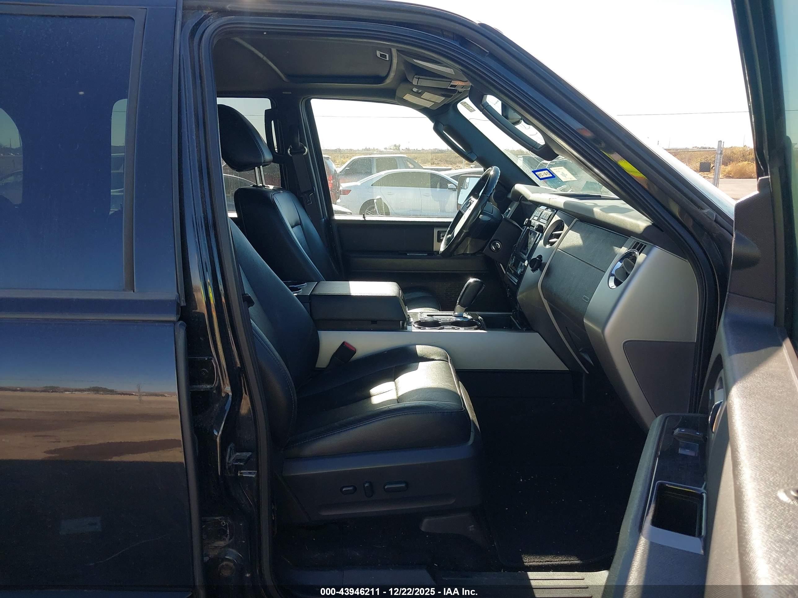 FORD EXPEDITION image 5