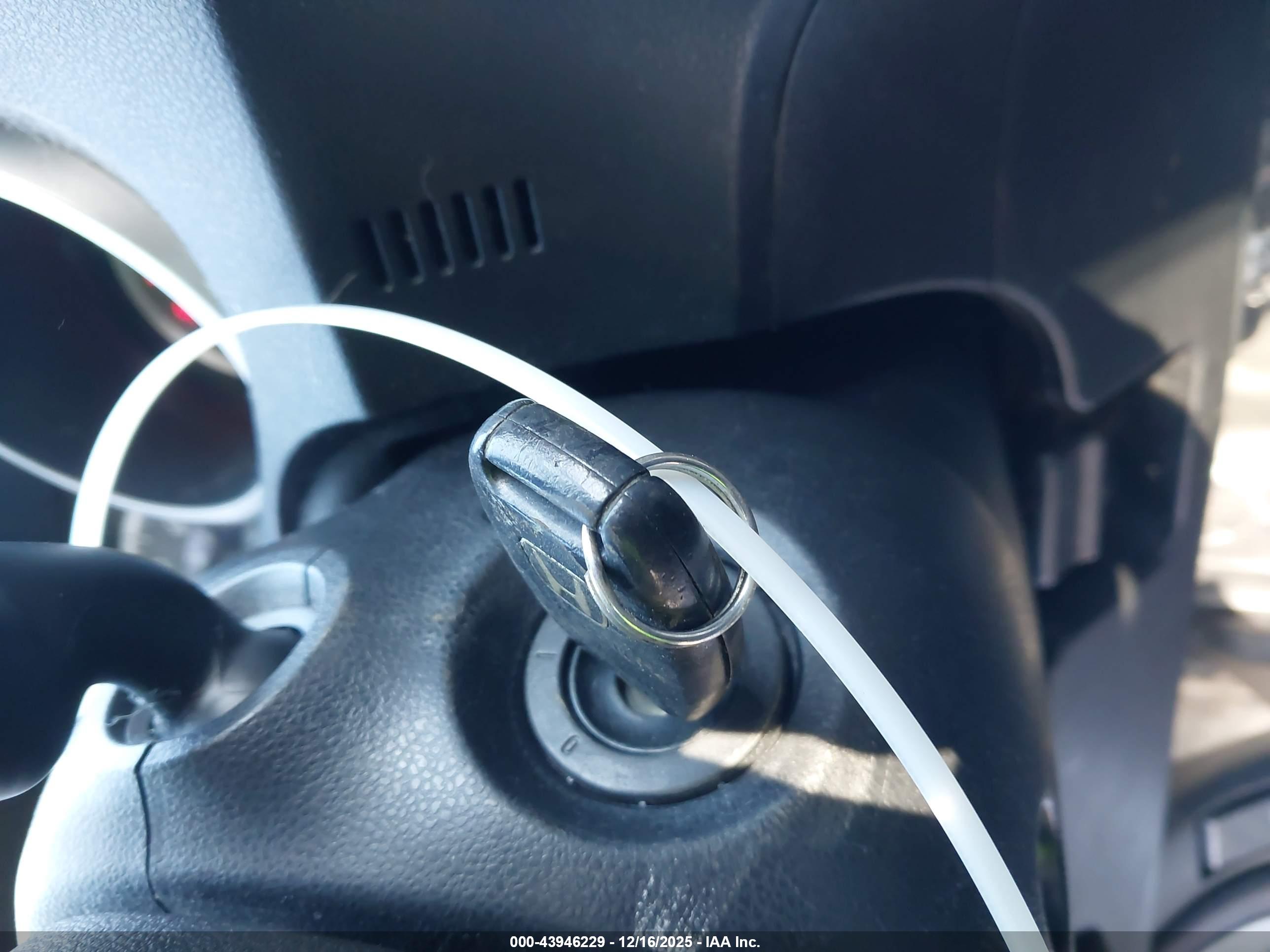 HONDA FIT image 11