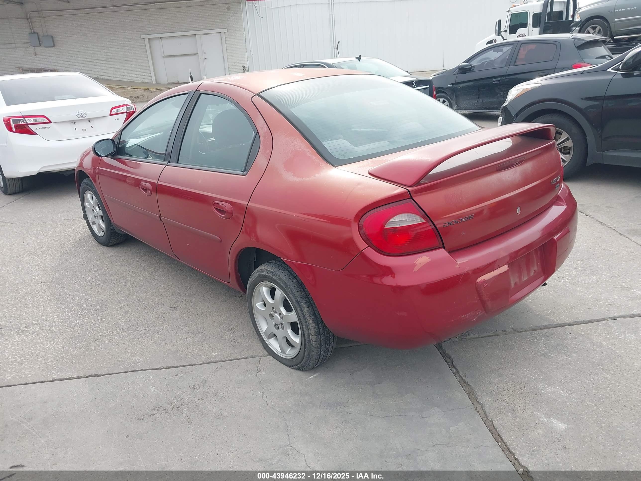 DODGE NEON image 3