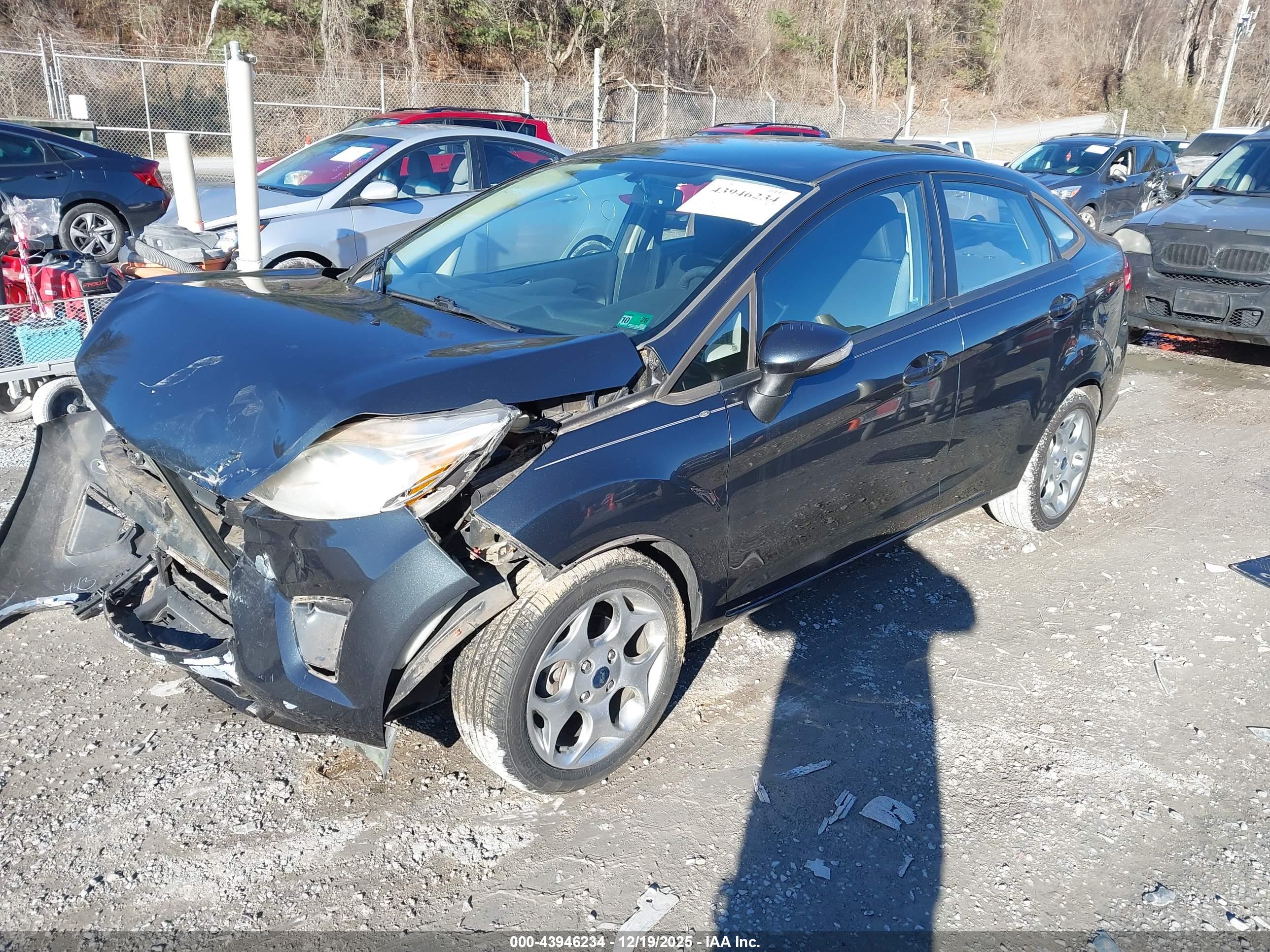 FORD FIESTA image 2