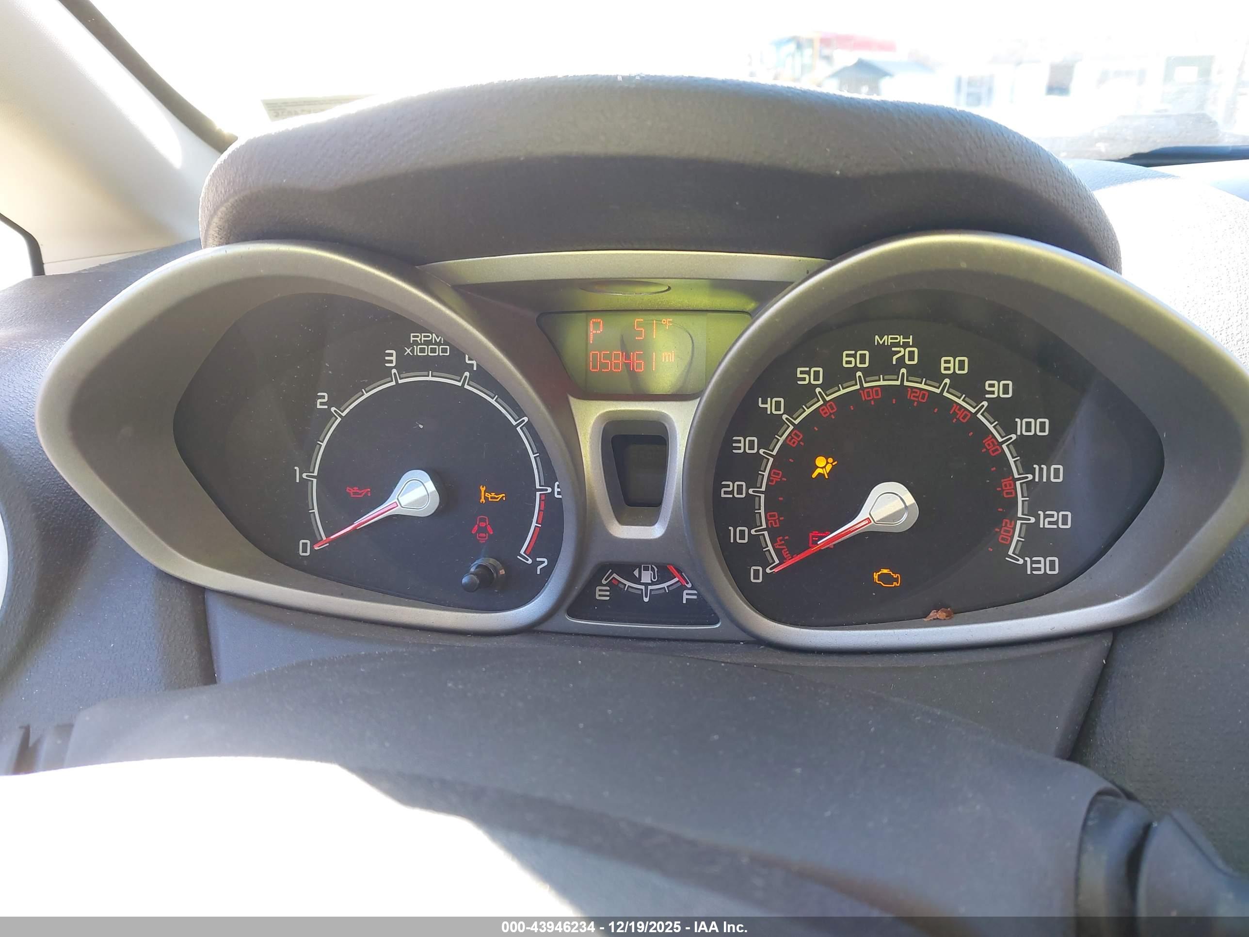 FORD FIESTA image 7