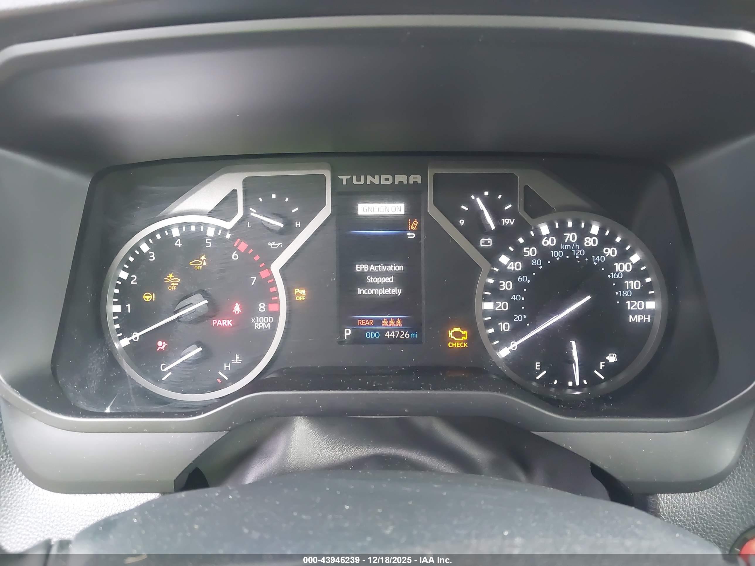 TOYOTA TUNDRA image 7