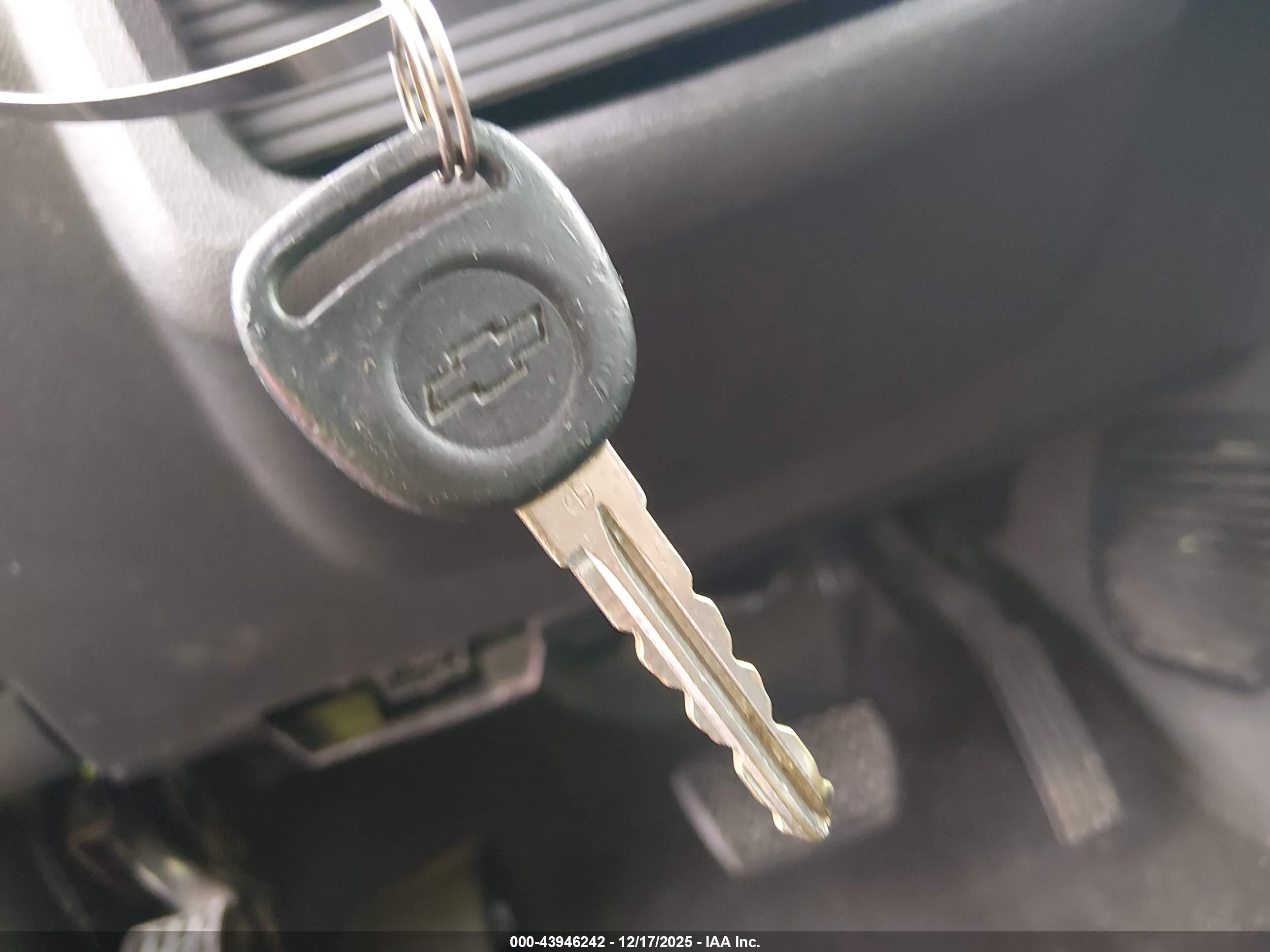 CHEVROLET TRAVERSE image 11