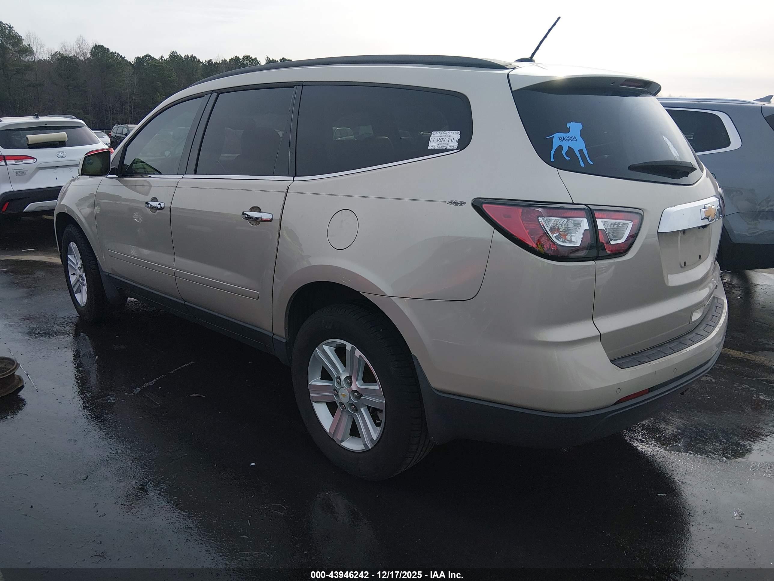 CHEVROLET TRAVERSE image 3