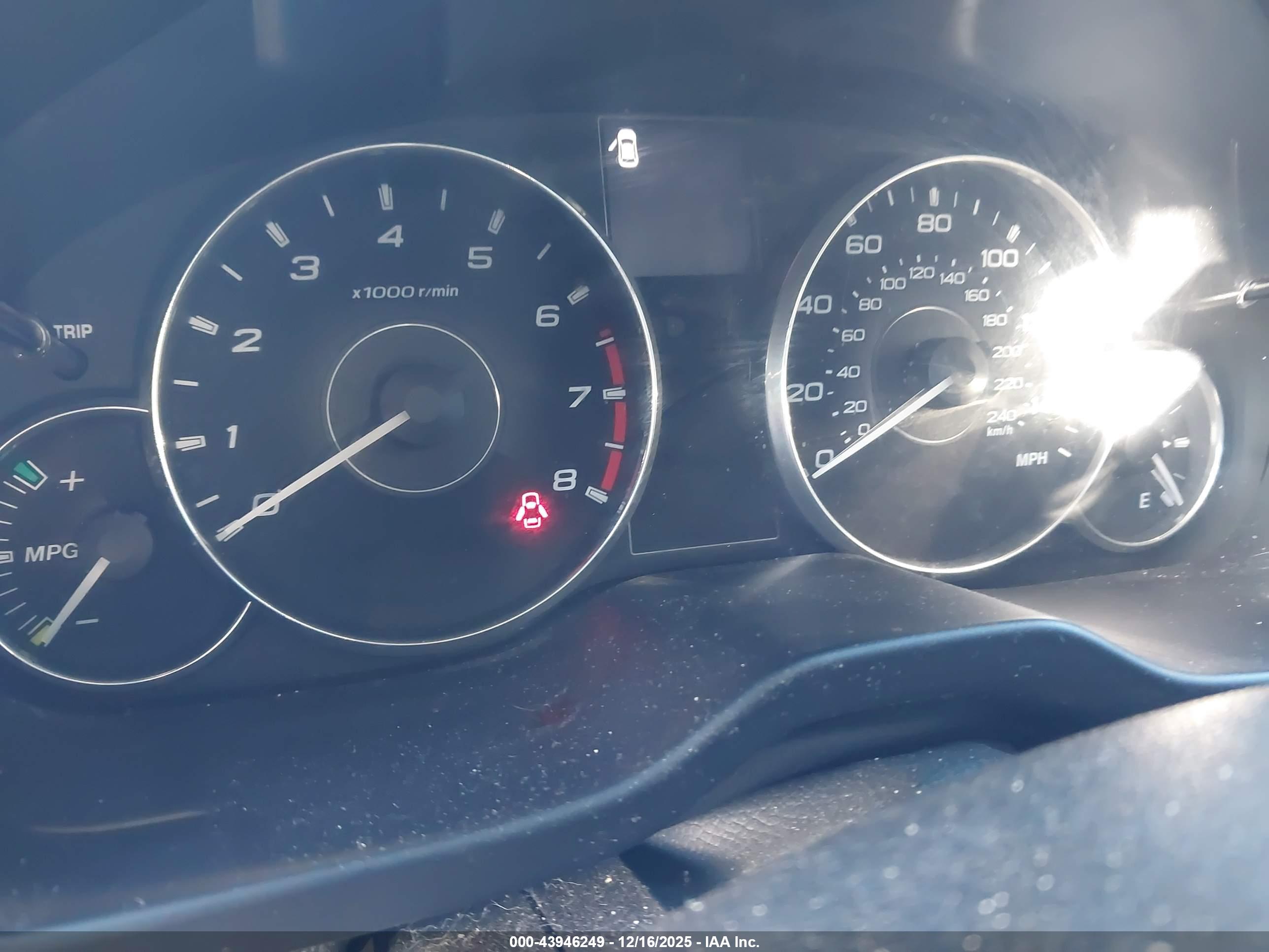 SUBARU LEGACY image 7