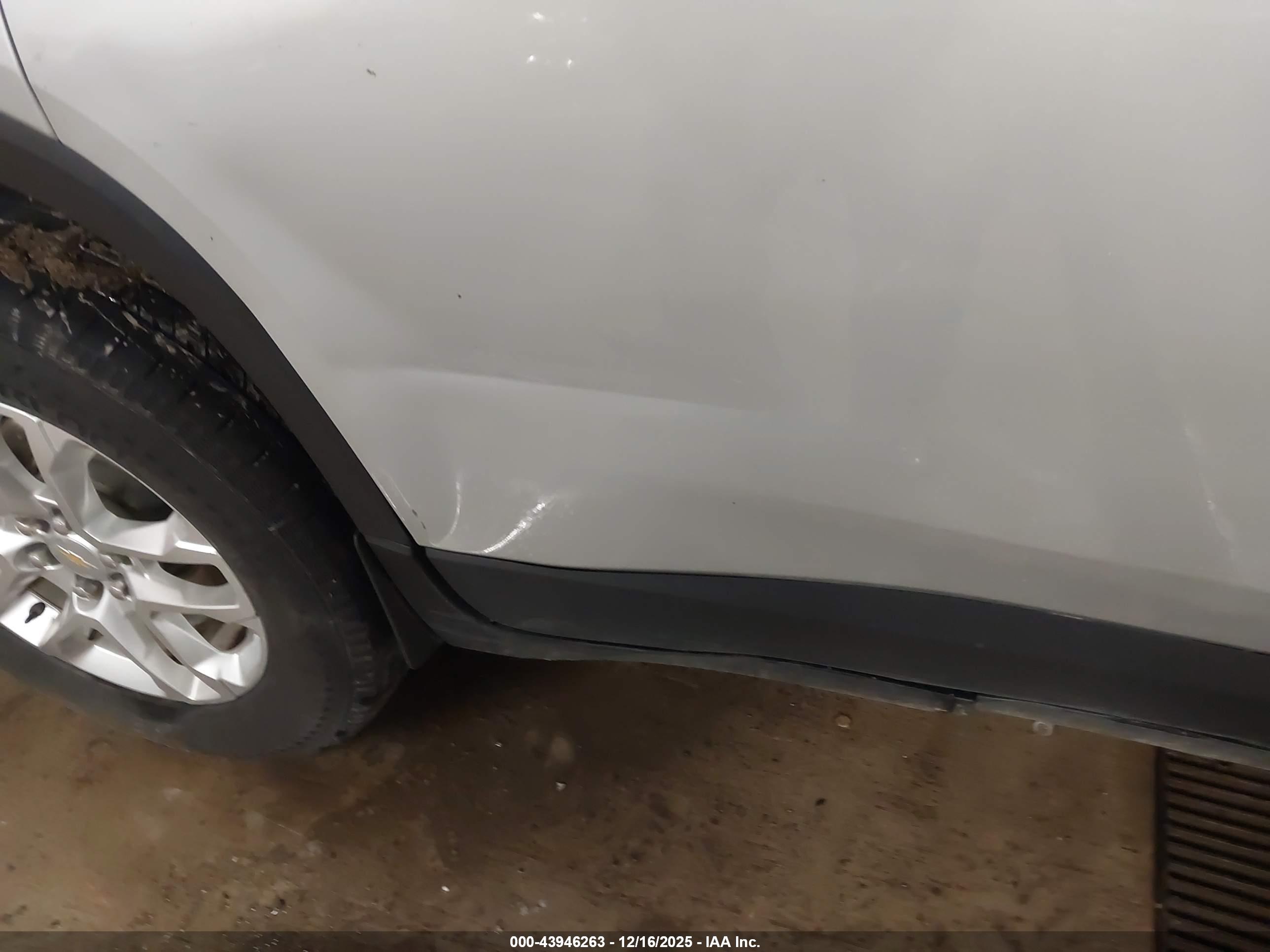 CHEVROLET TRAVERSE image 6