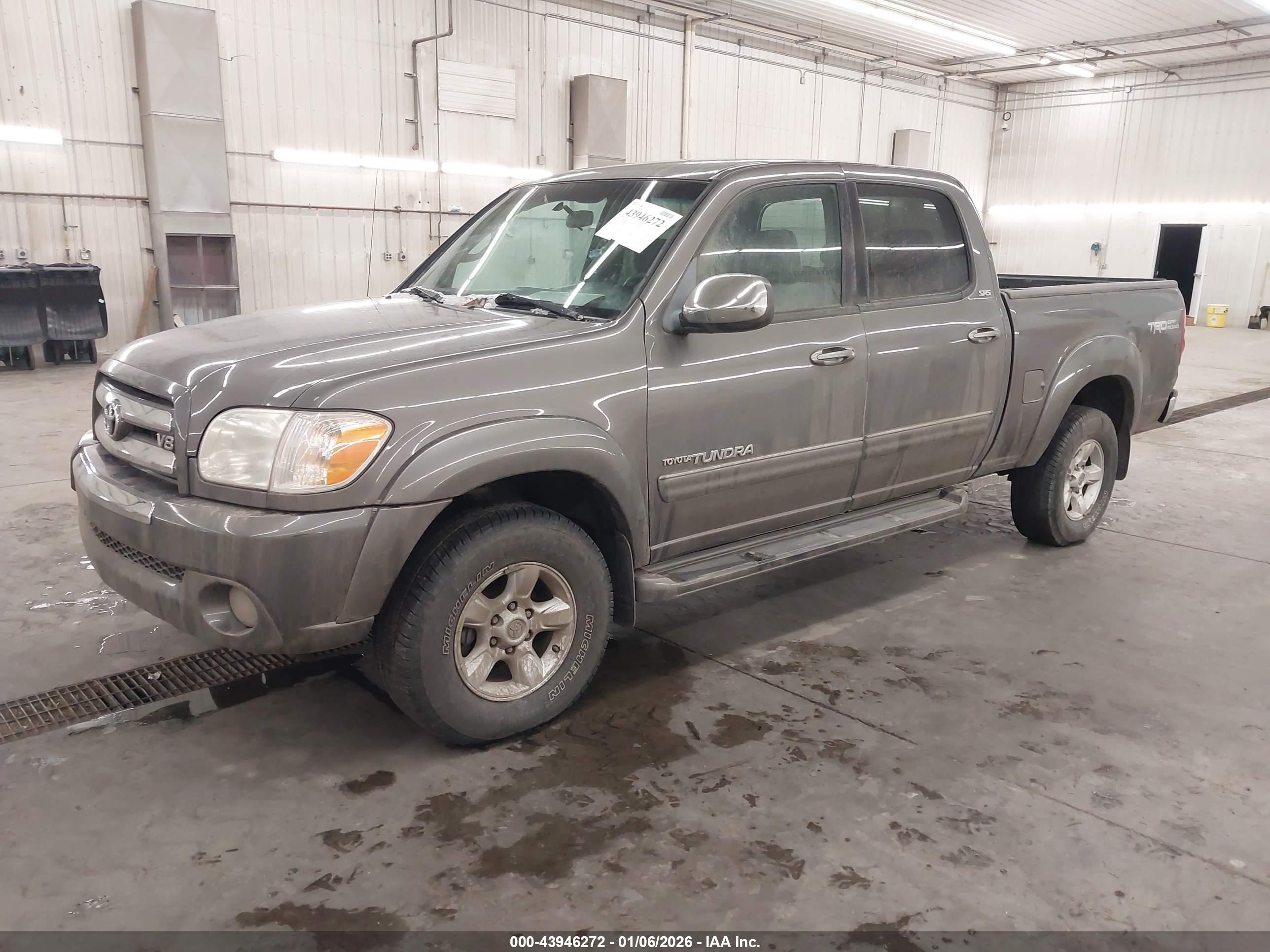 TOYOTA TUNDRA image 2