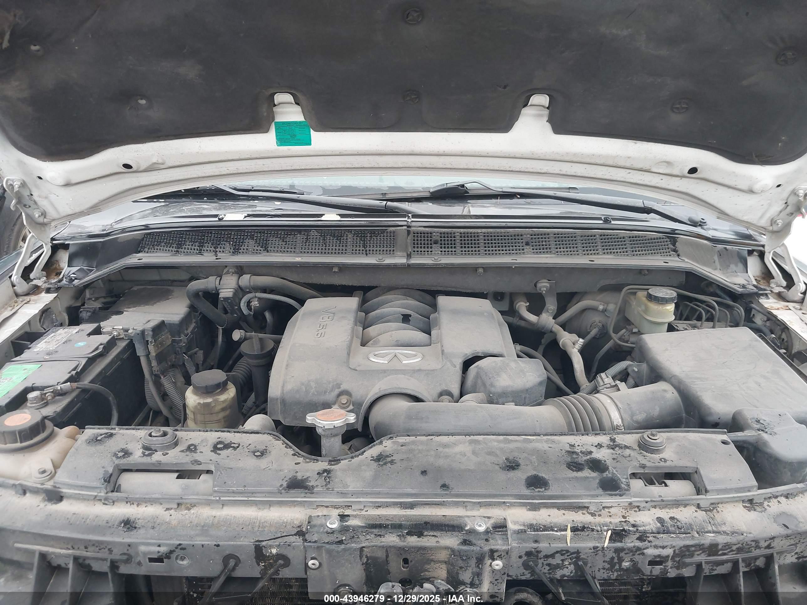INFINITI QX56 image 10