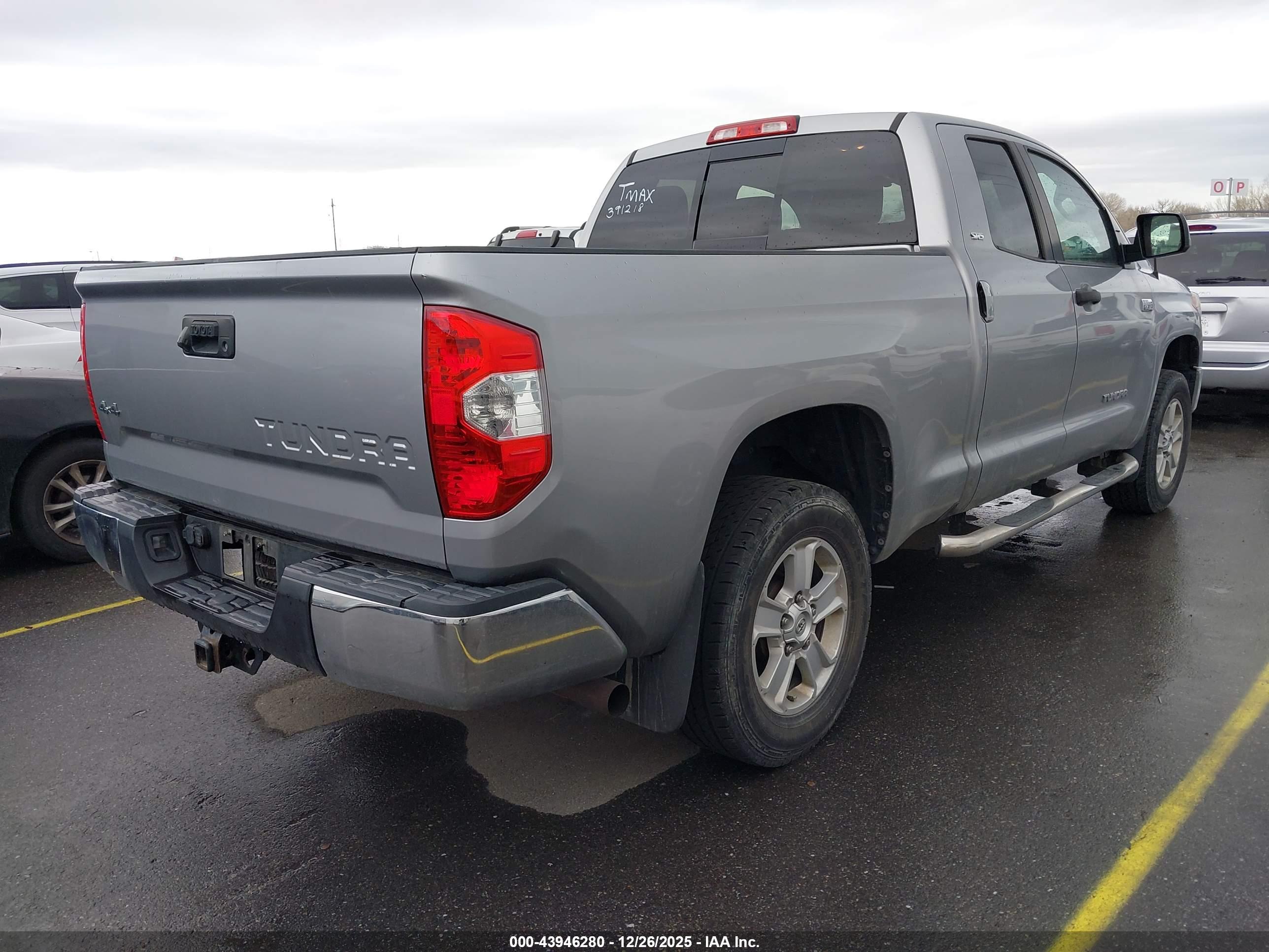 TOYOTA TUNDRA image 4