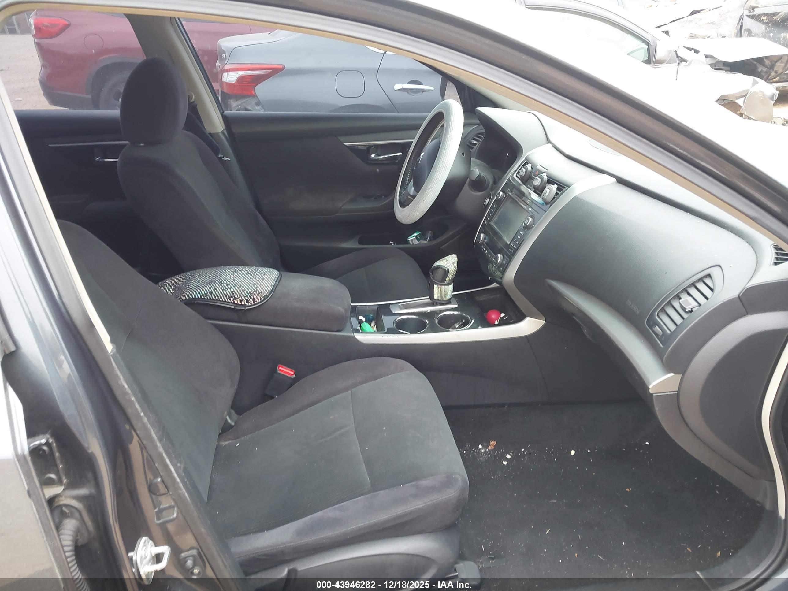 NISSAN ALTIMA image 5