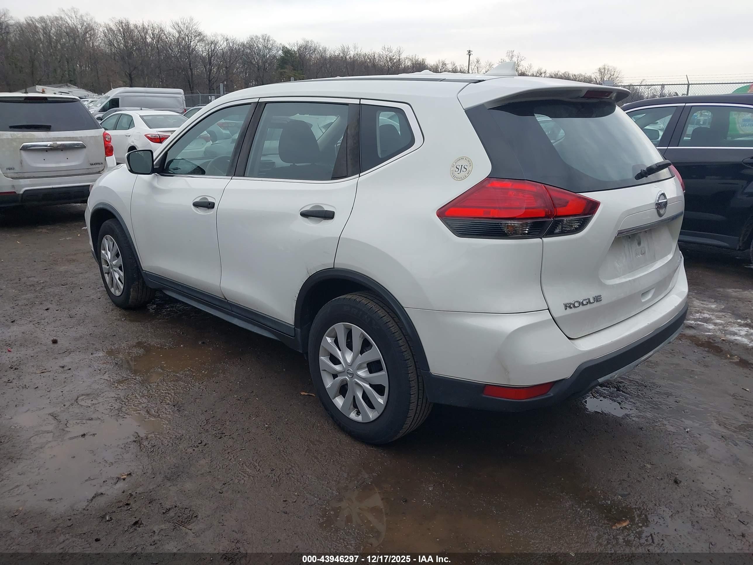 NISSAN ROGUE image 3