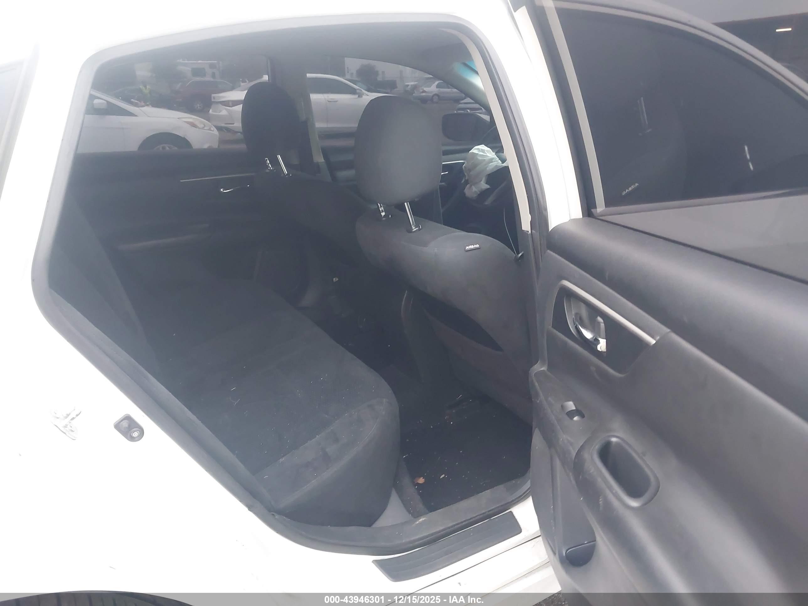 NISSAN ALTIMA image 8