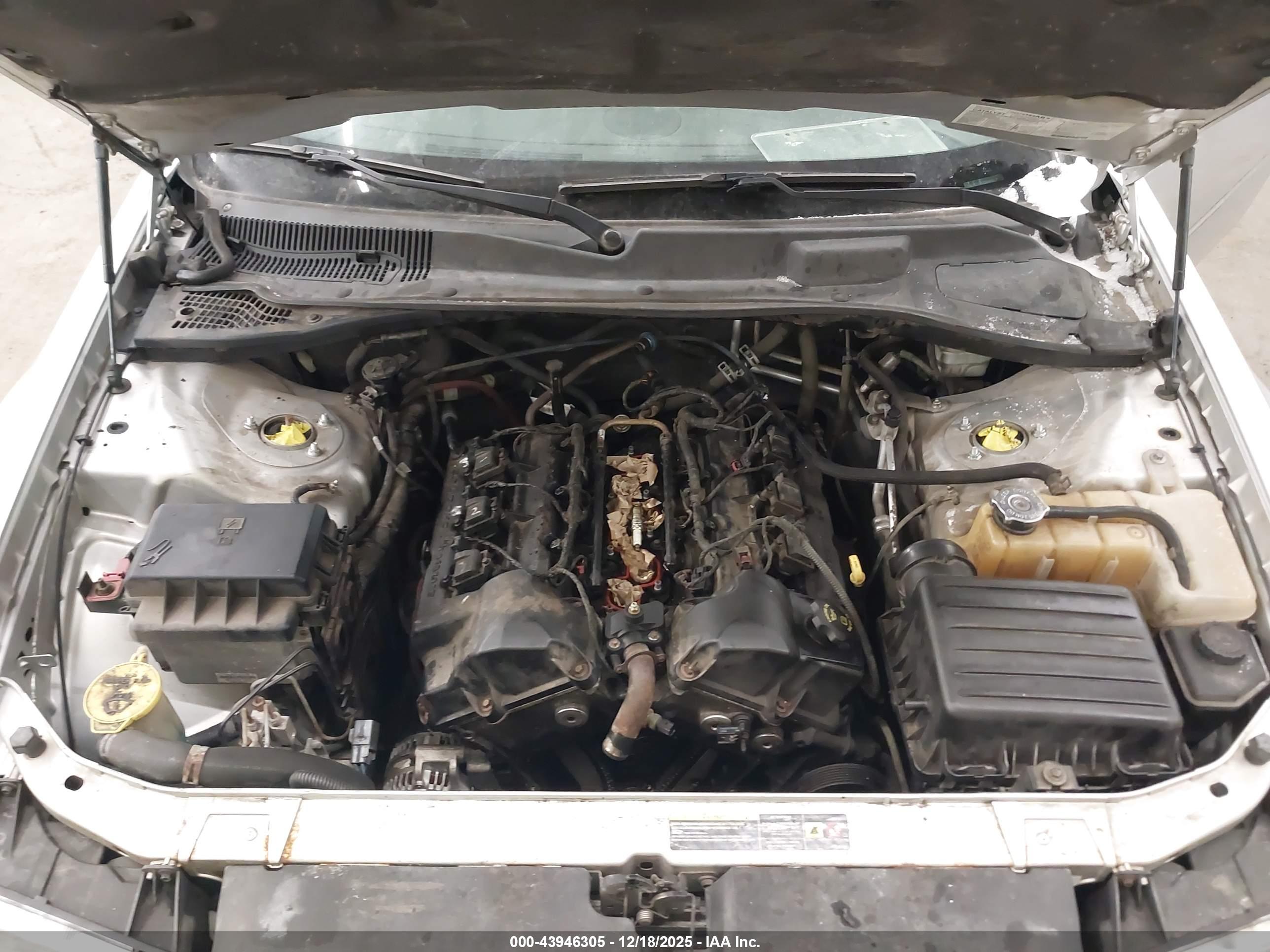 CHRYSLER 300 image 10