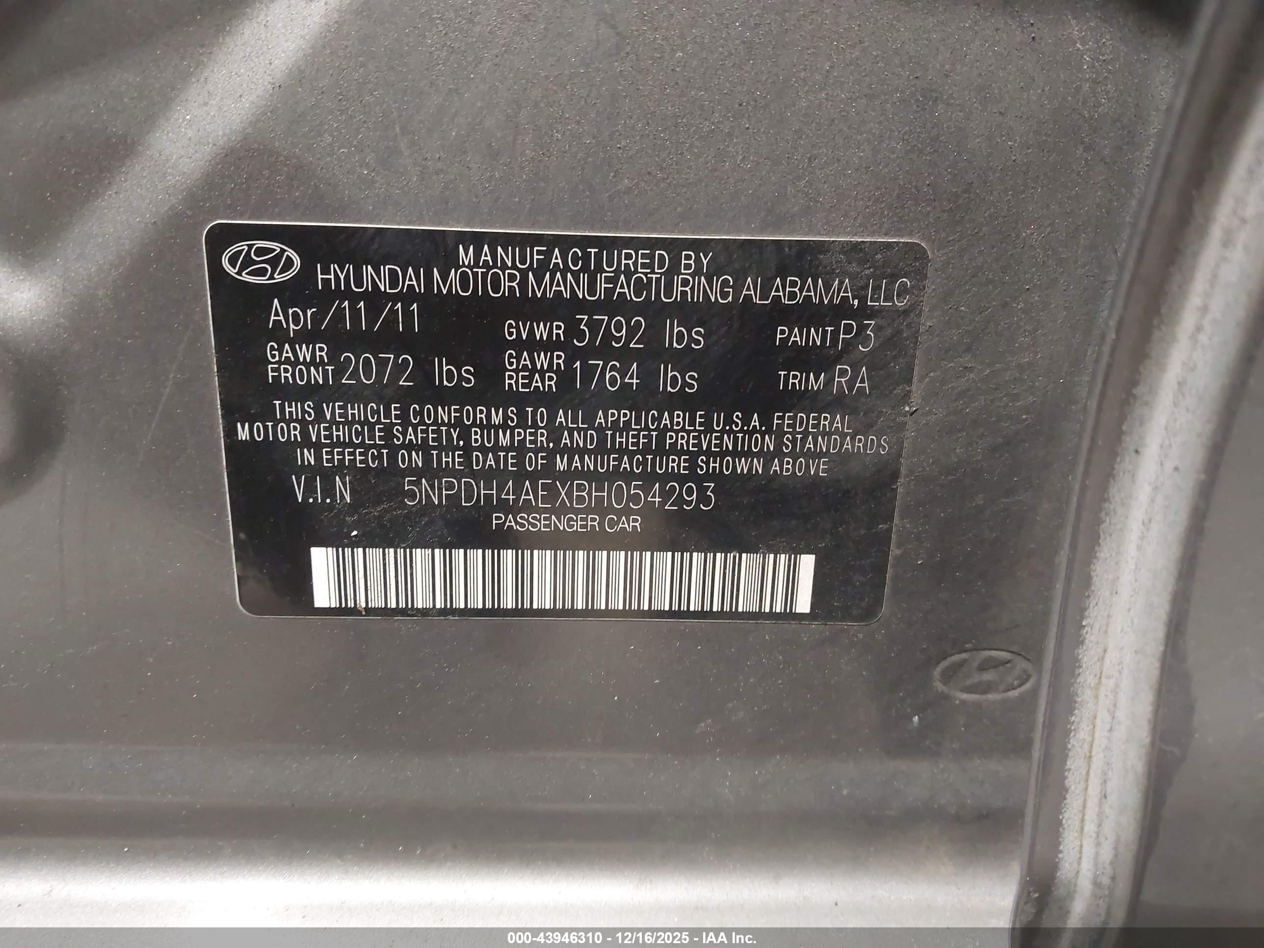 HYUNDAI ELANTRA image 9