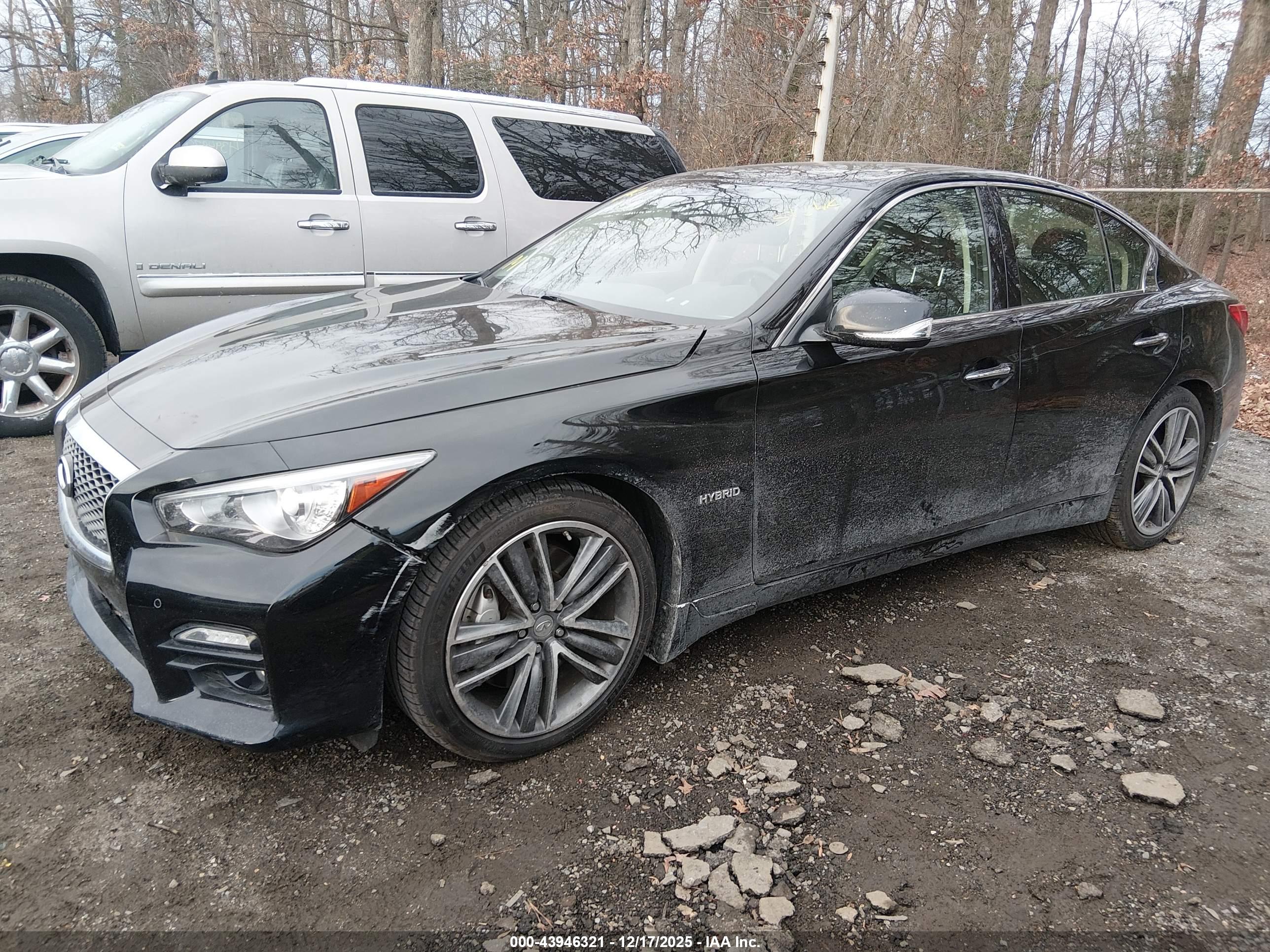 INFINITI Q50 image 2