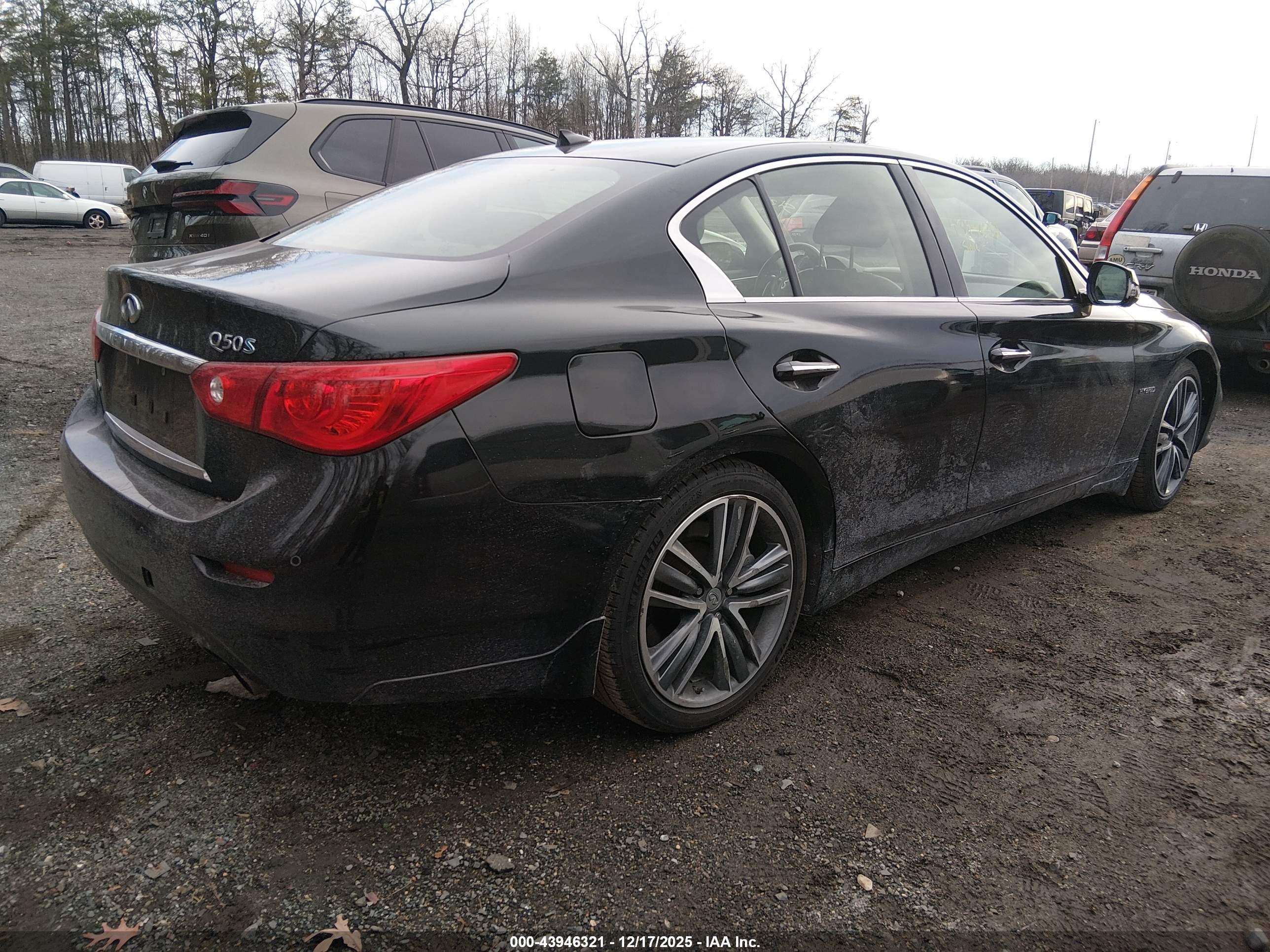 INFINITI Q50 image 4