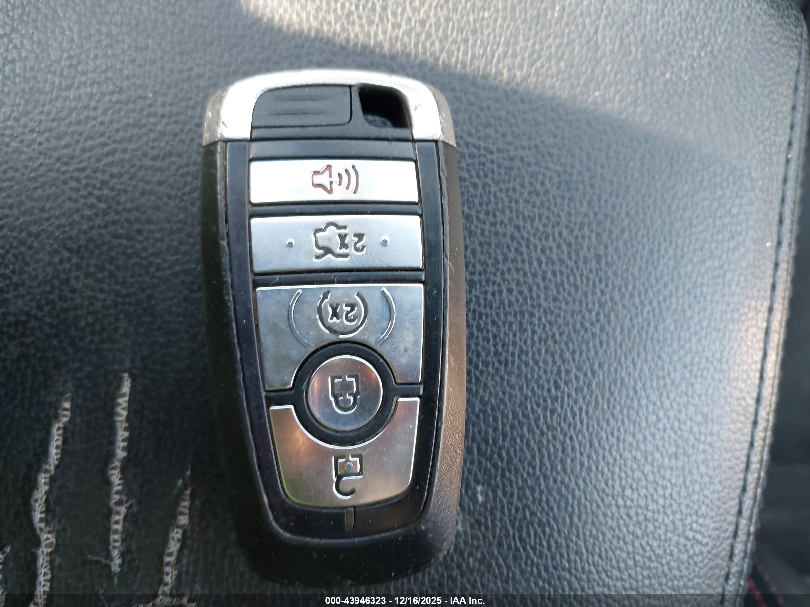 FORD EXPLORER image 11