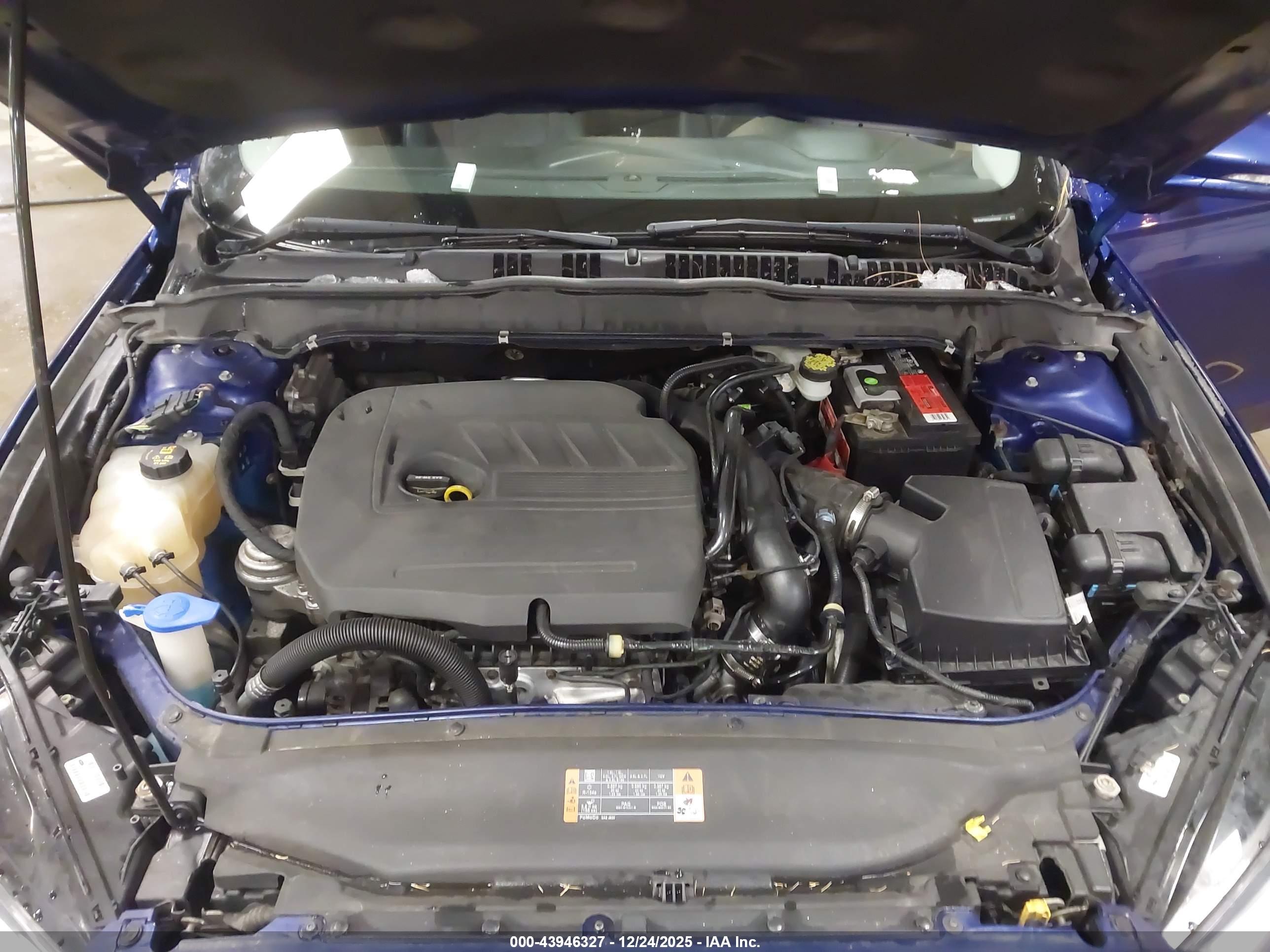 FORD FUSION image 10