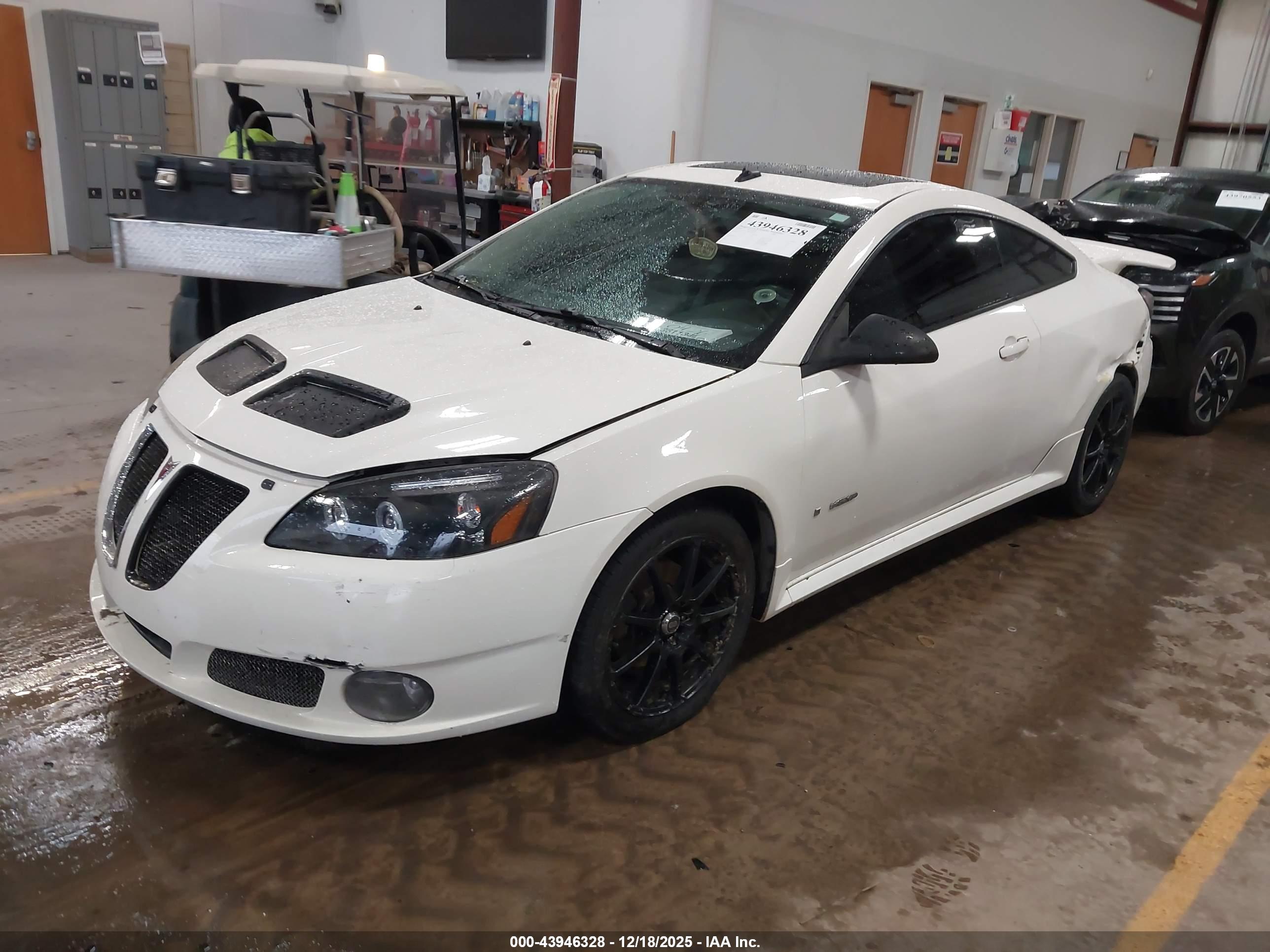 PONTIAC G6 image 2