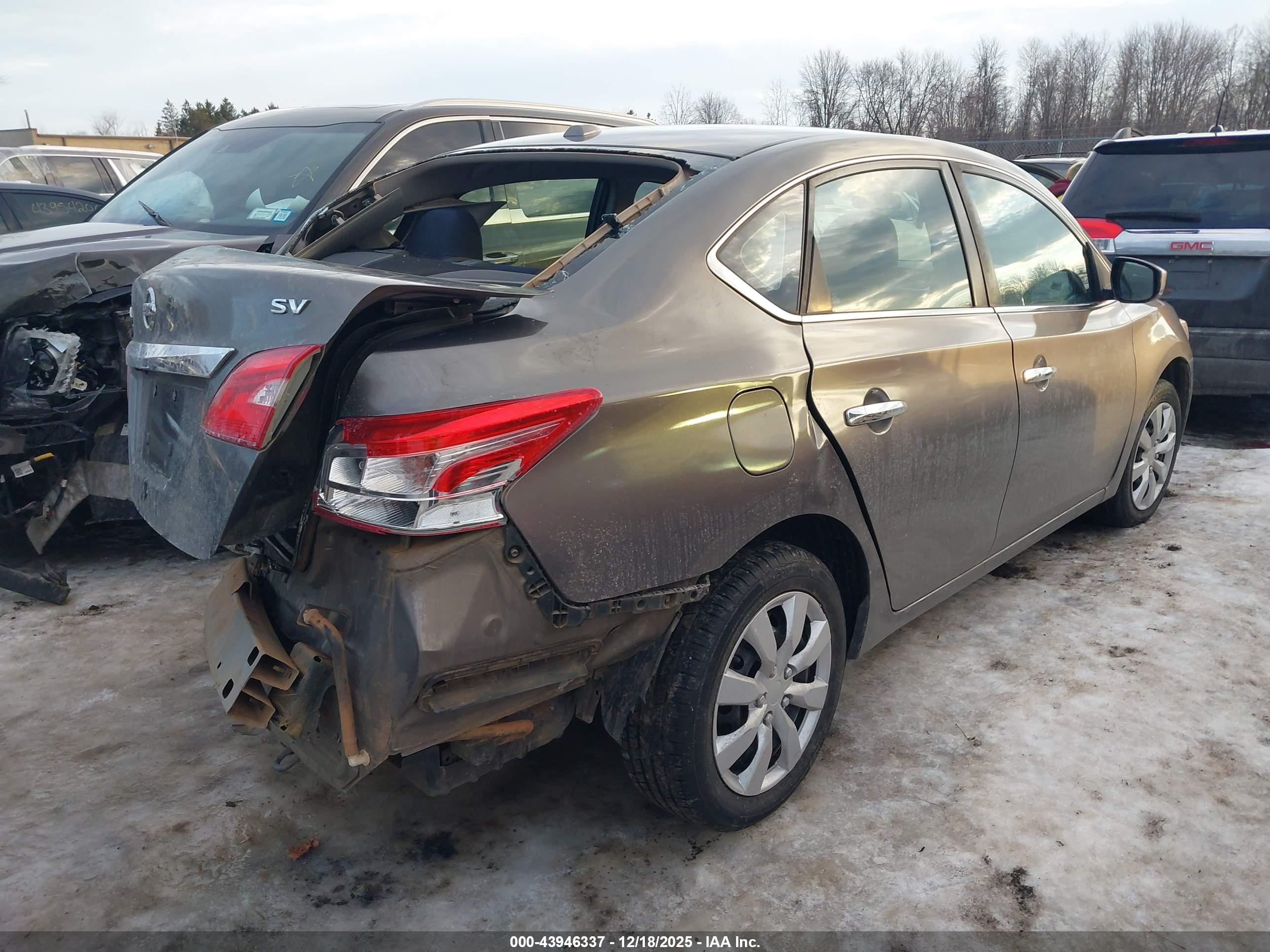 NISSAN SENTRA image 4