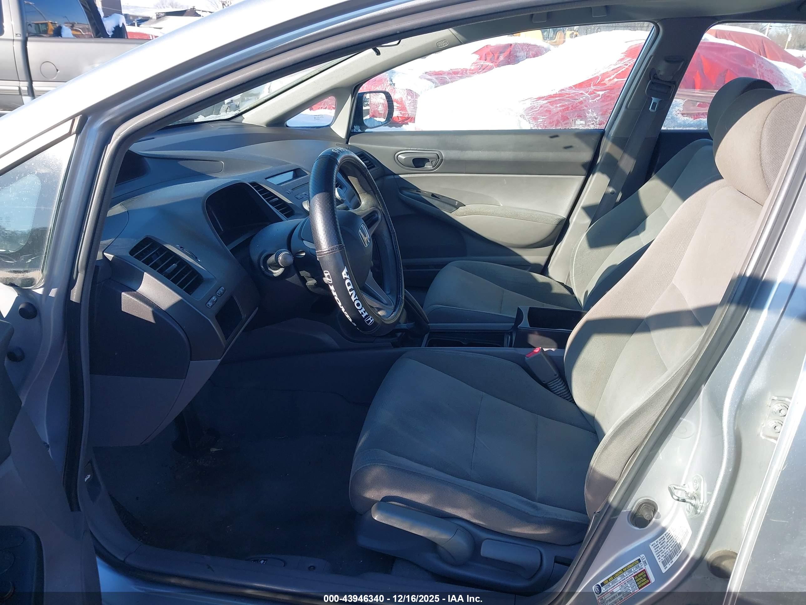 HONDA CIVIC image 5