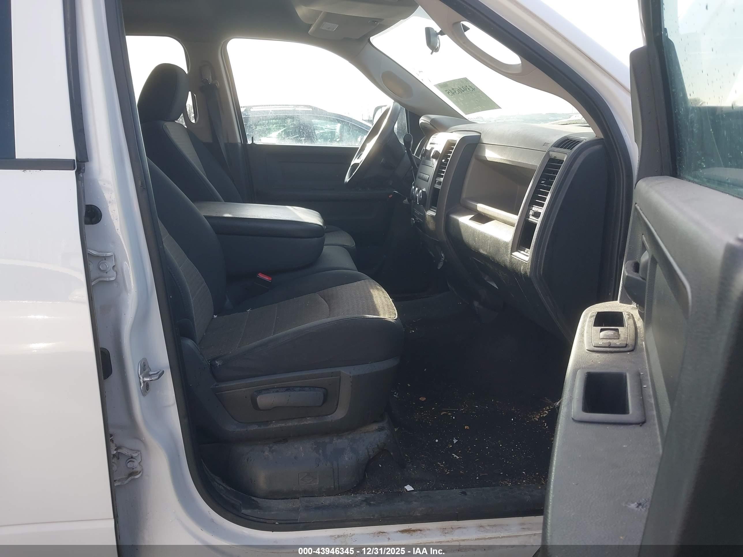 DODGE RAM image 5