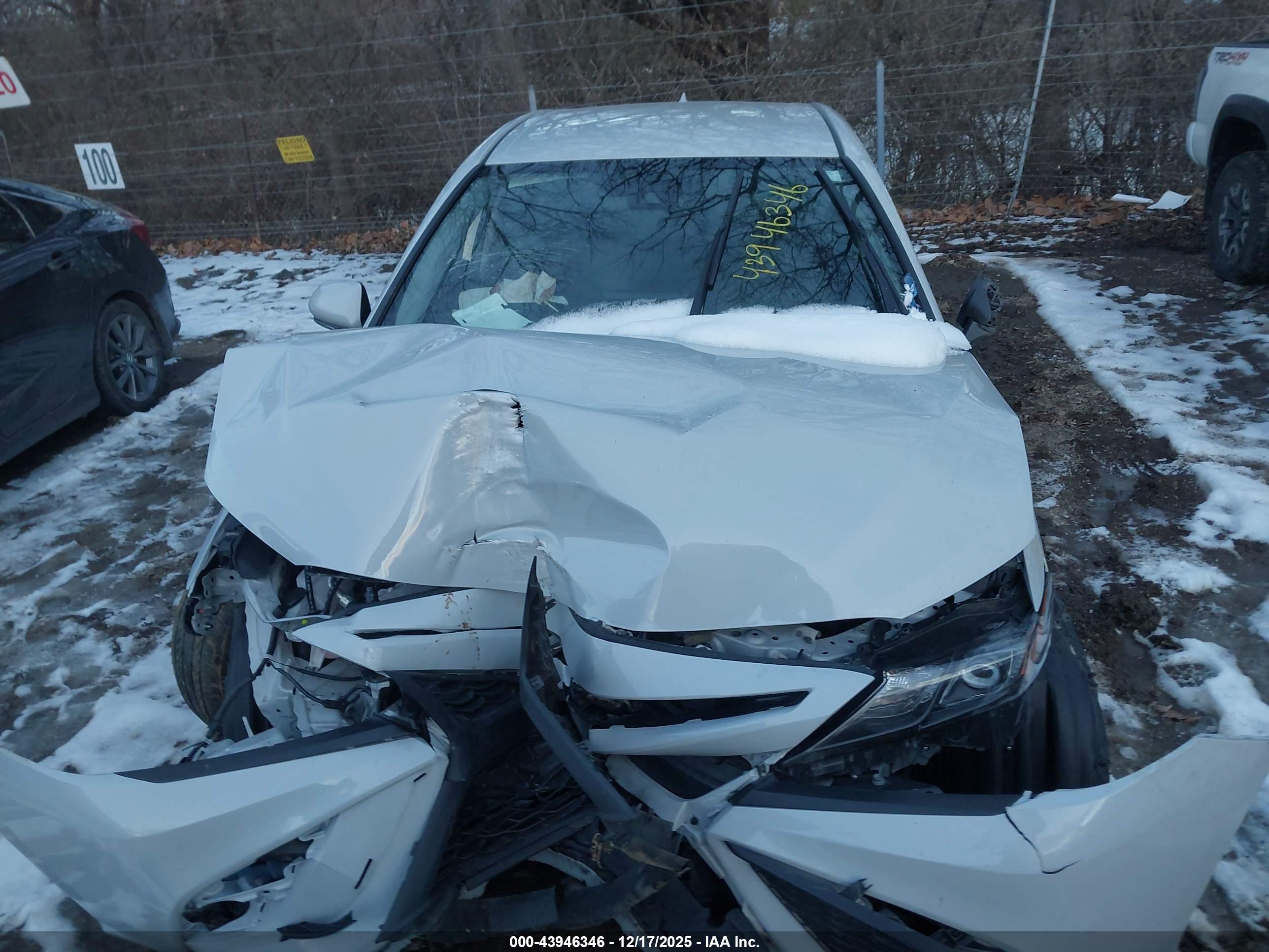 TOYOTA CAMRY image 6