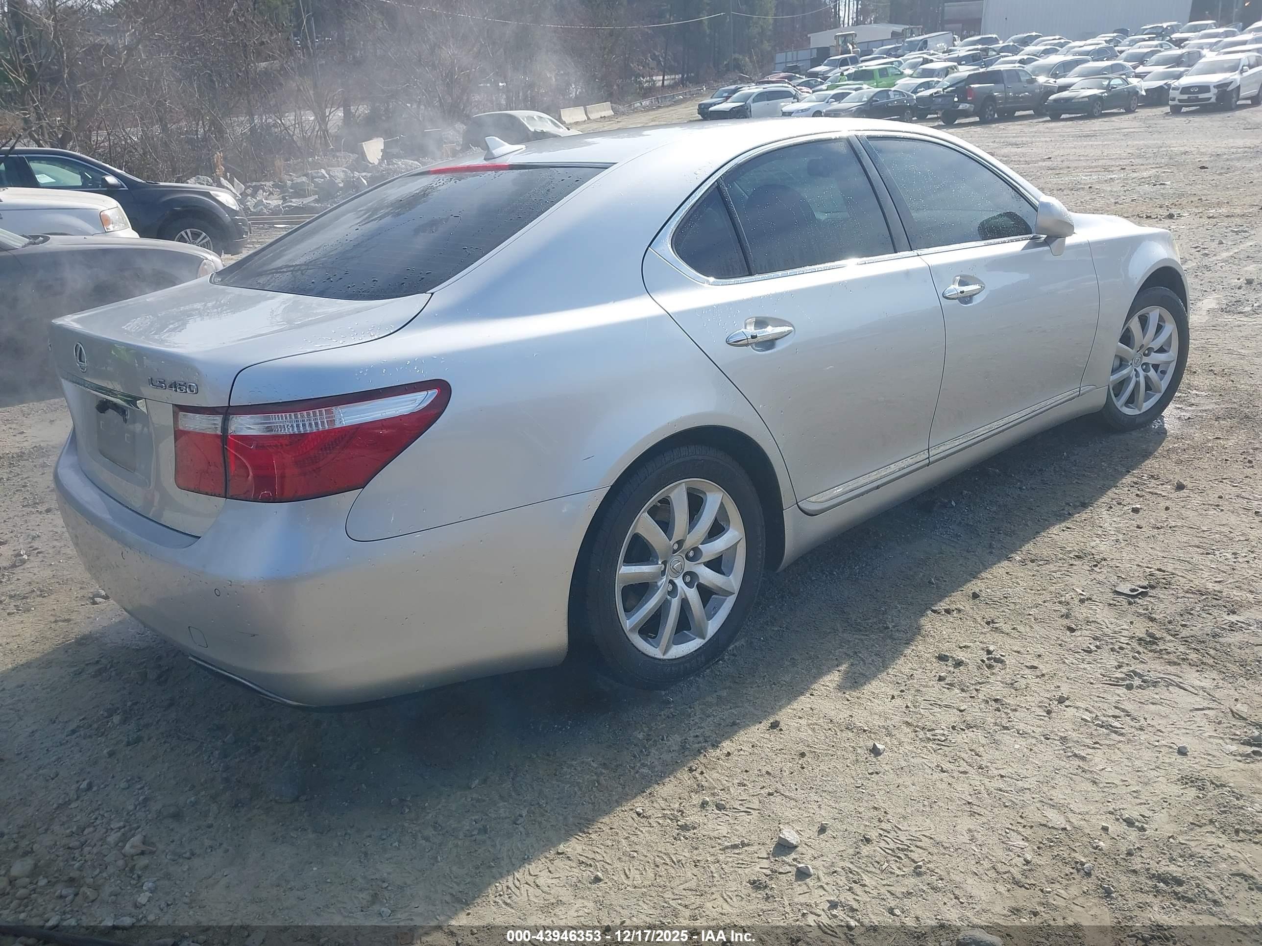 LEXUS LS image 4
