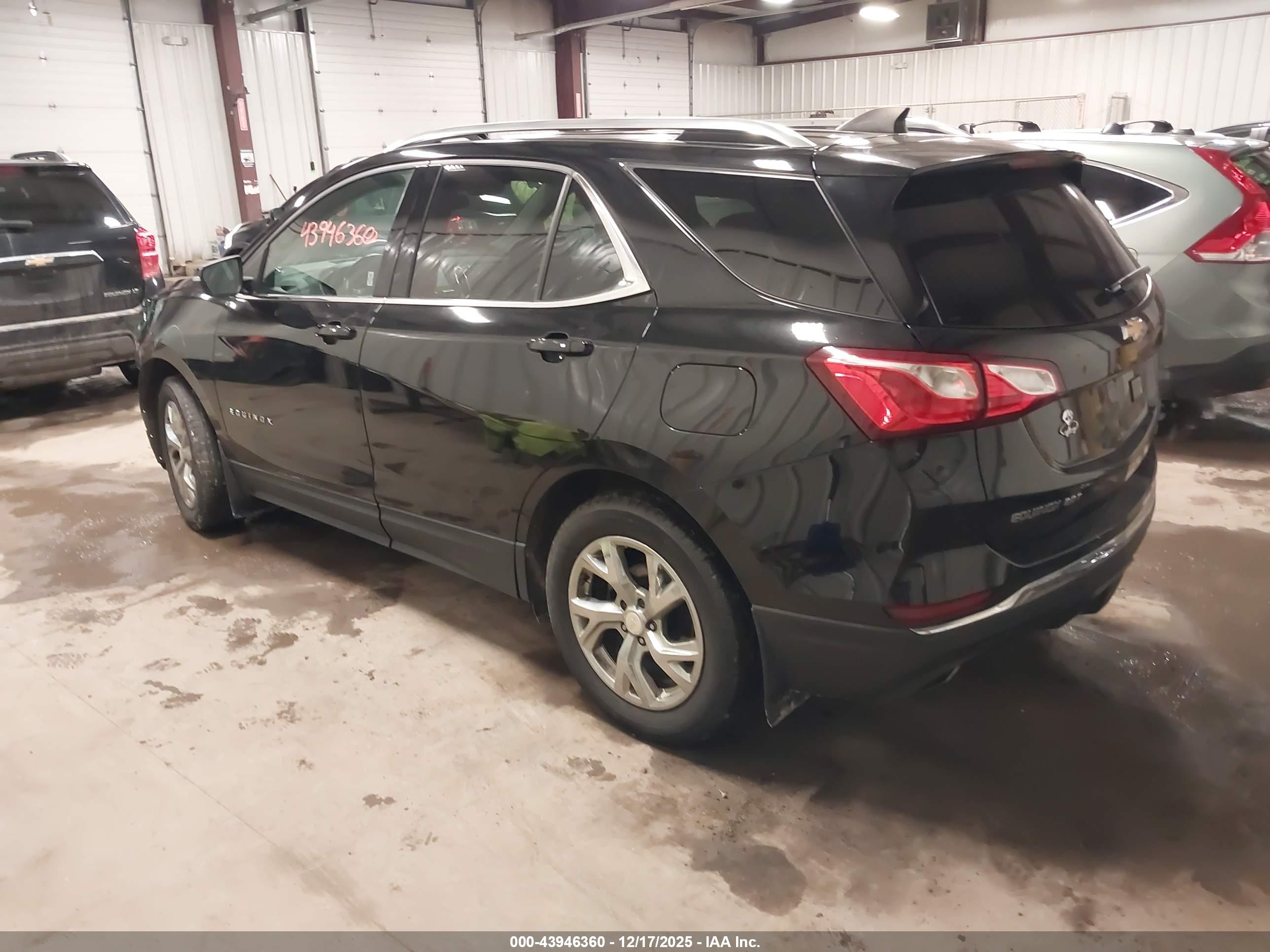 CHEVROLET EQUINOX image 3