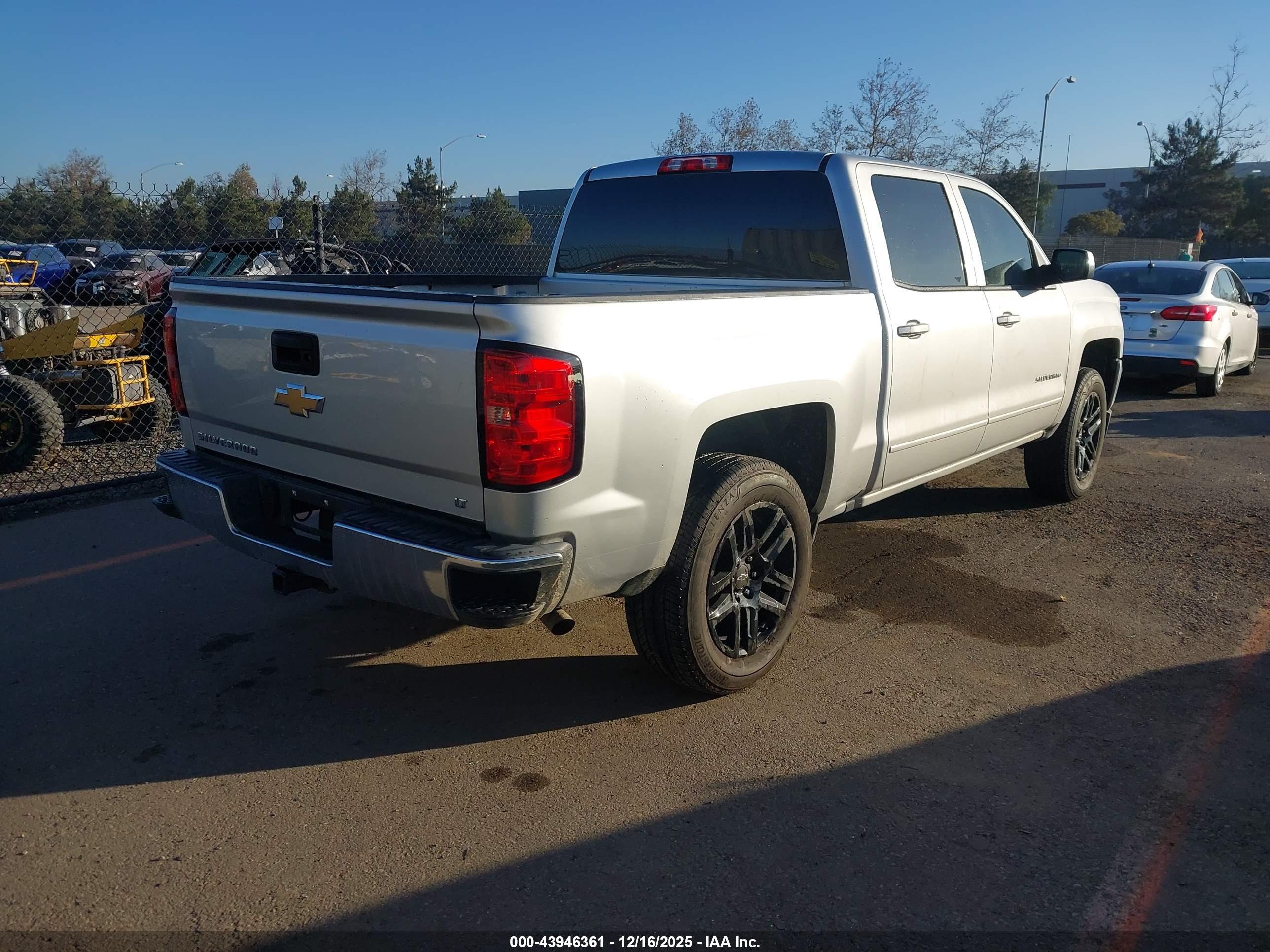 CHEVROLET SILVERADO image 4