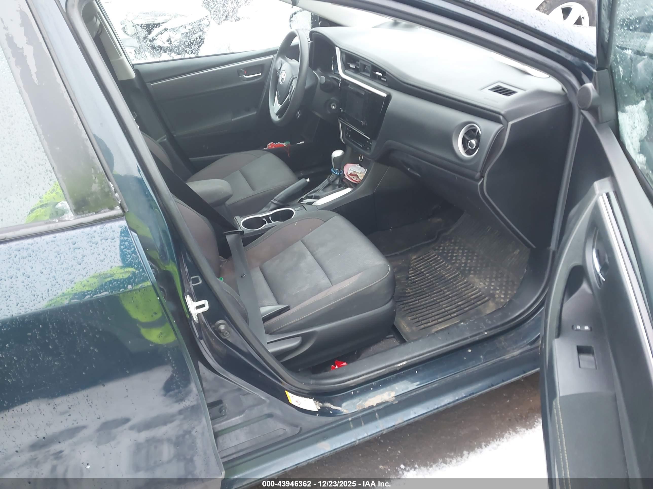 TOYOTA COROLLA image 5