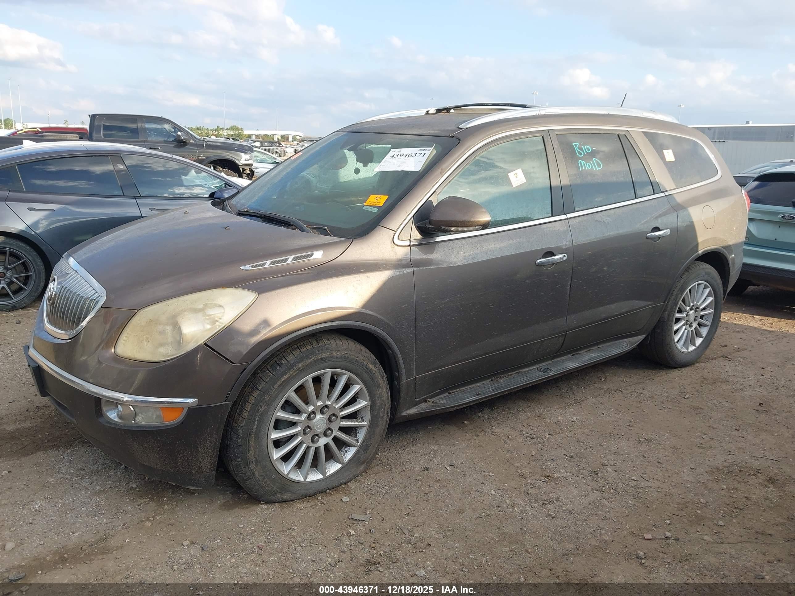 BUICK ENCLAVE image 2