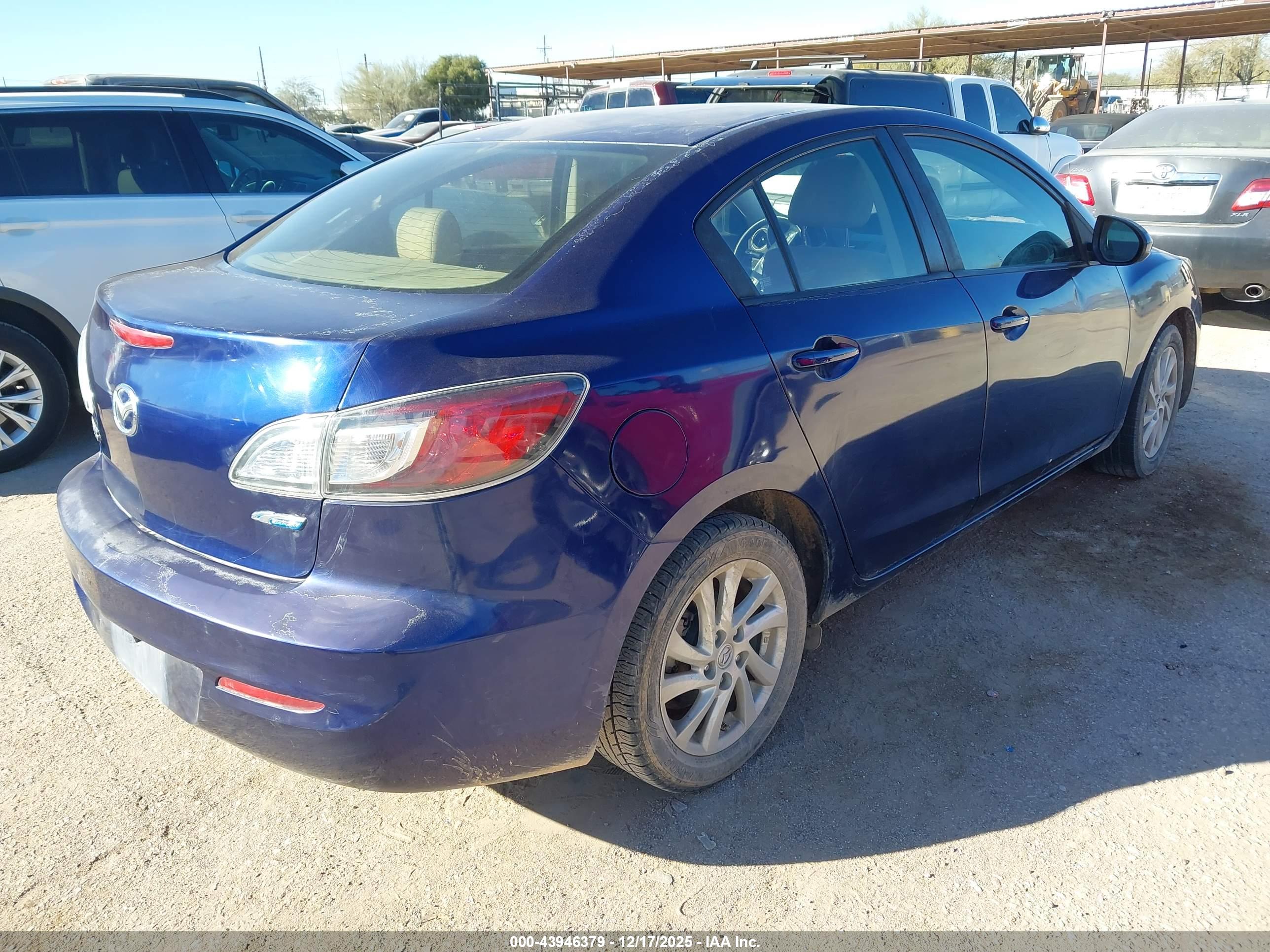 MAZDA MAZDA3 image 4