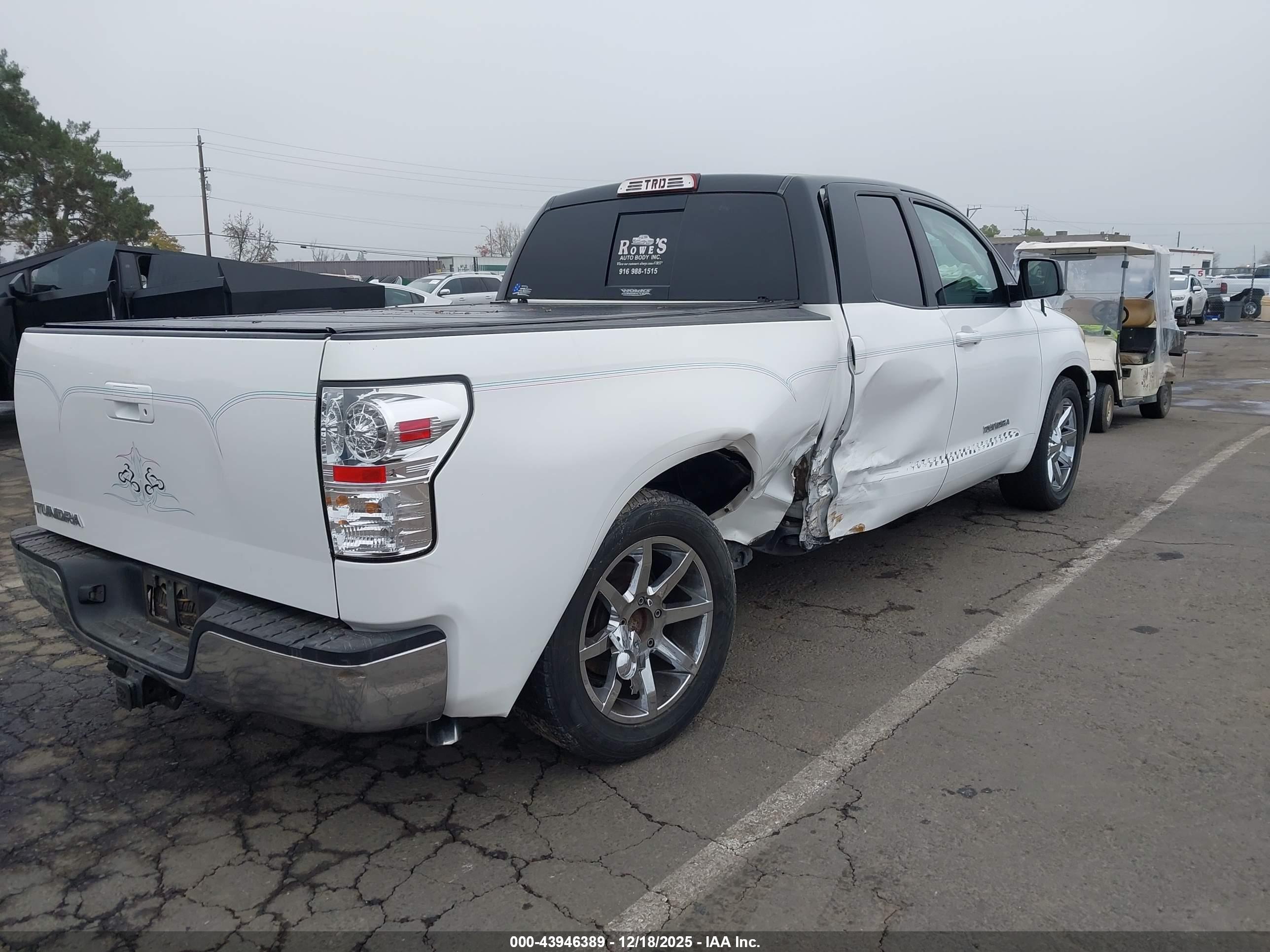 TOYOTA TUNDRA image 4