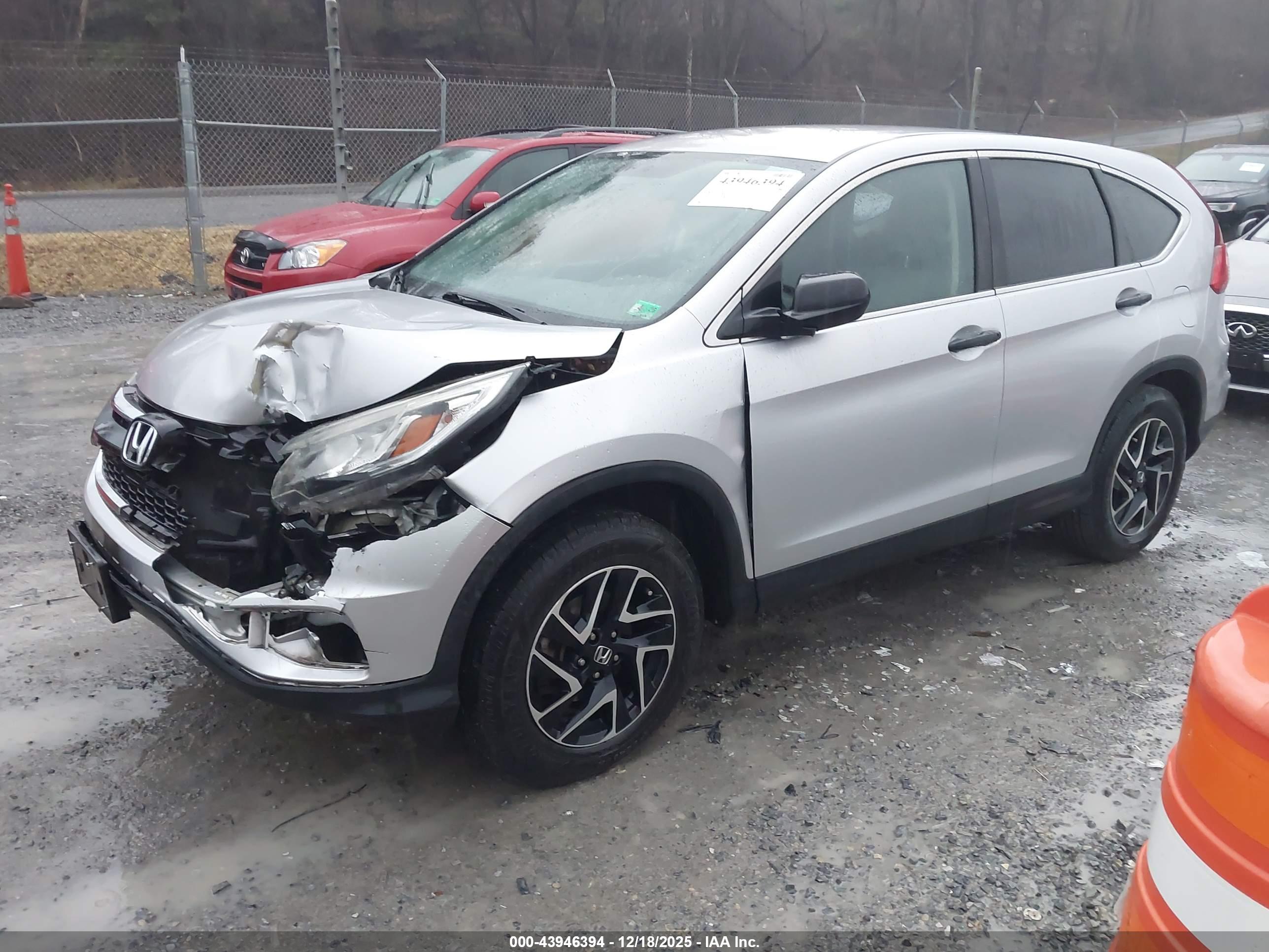 HONDA CR-V image 2