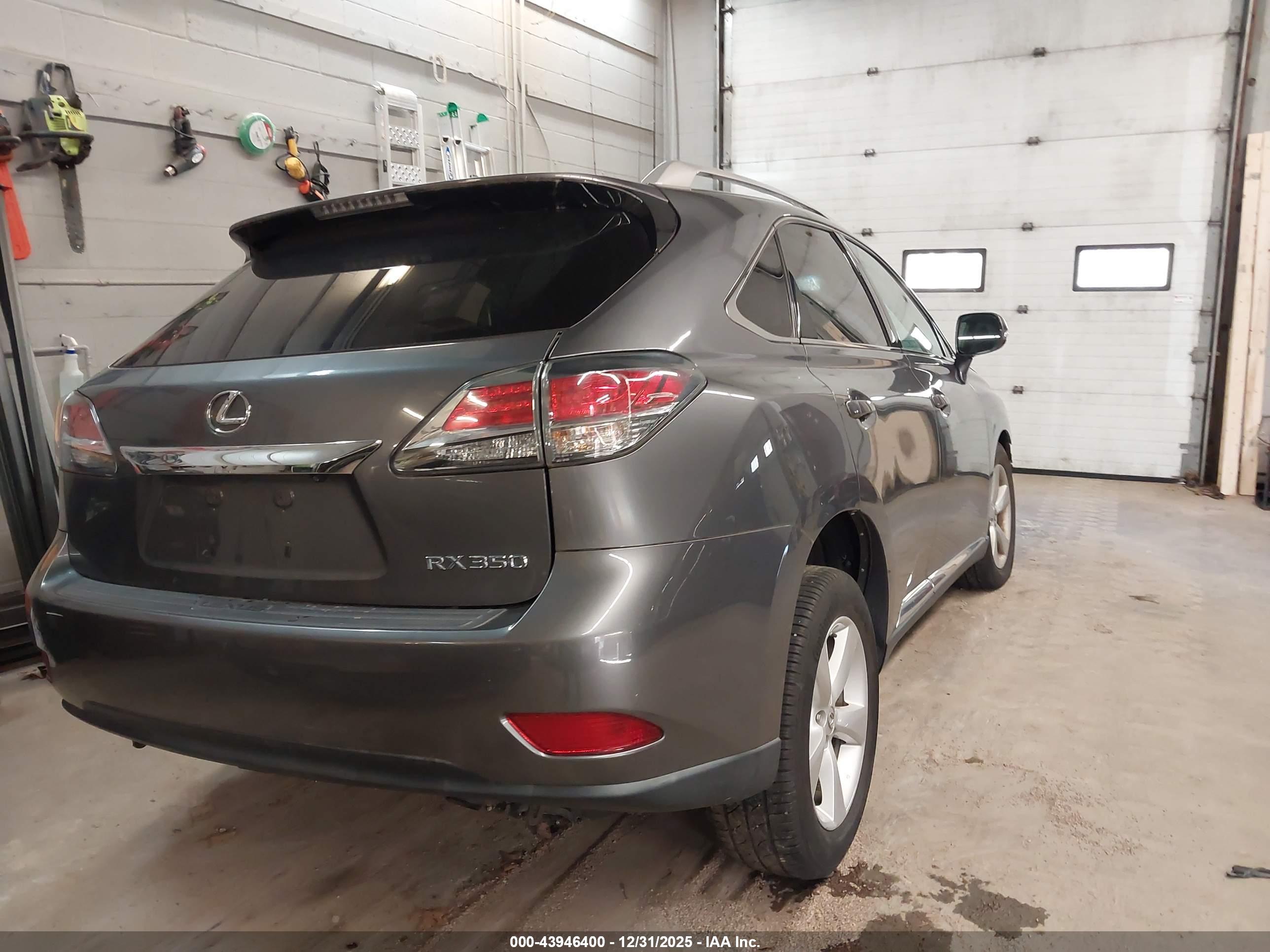 LEXUS RX image 4