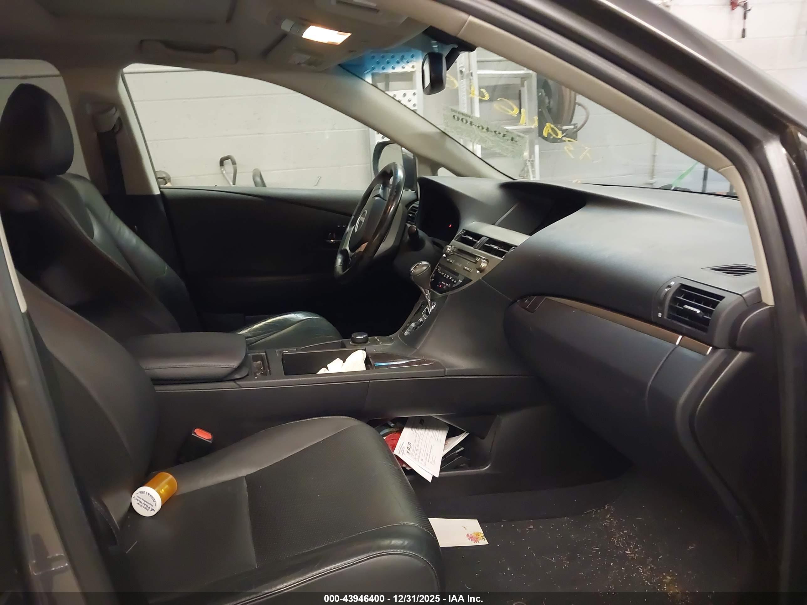 LEXUS RX image 5