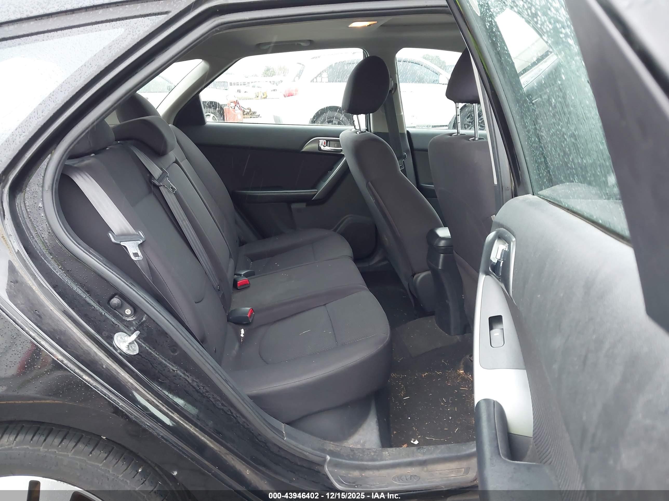 KIA FORTE image 8