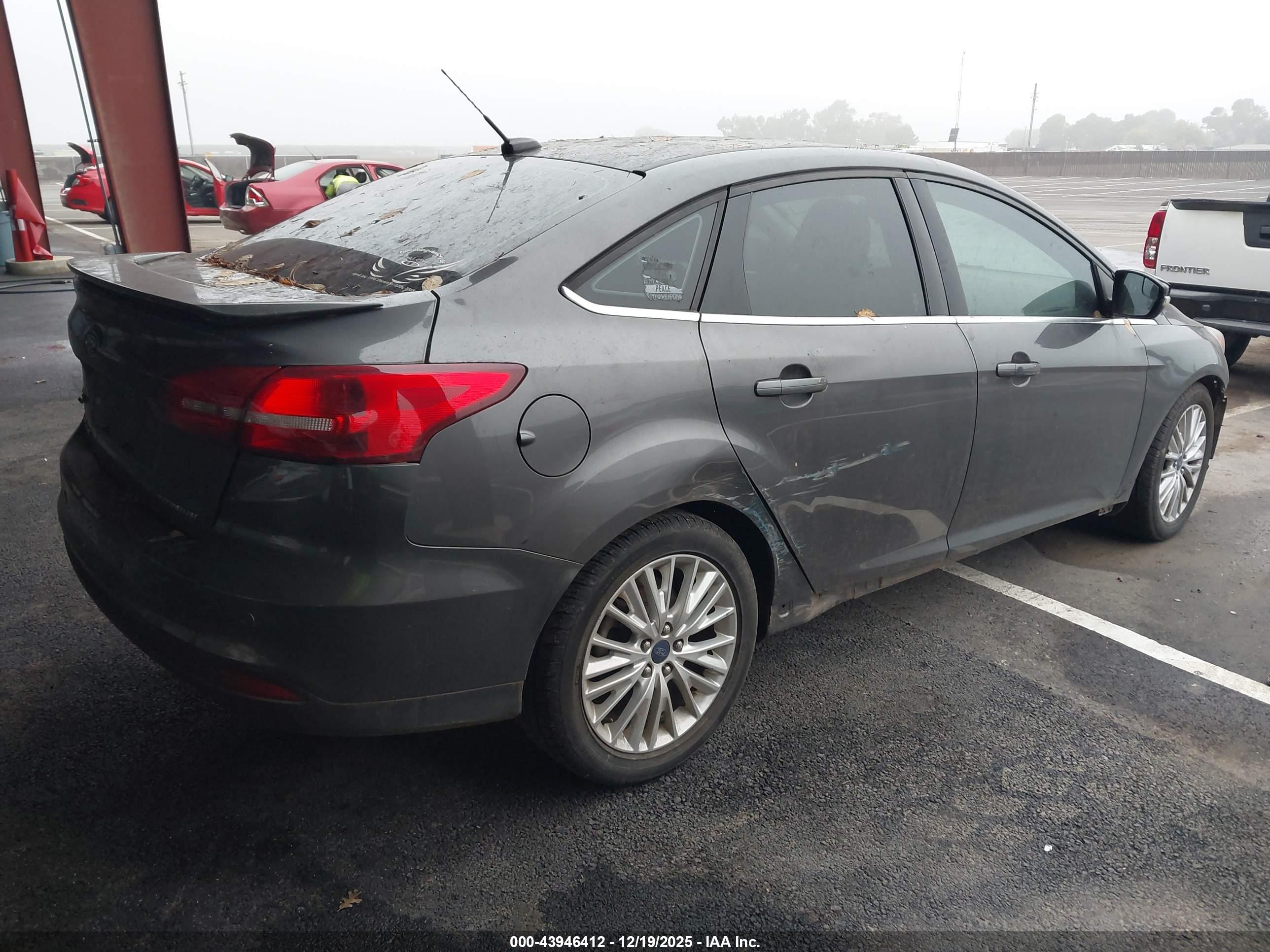 FORD FOCUS image 4