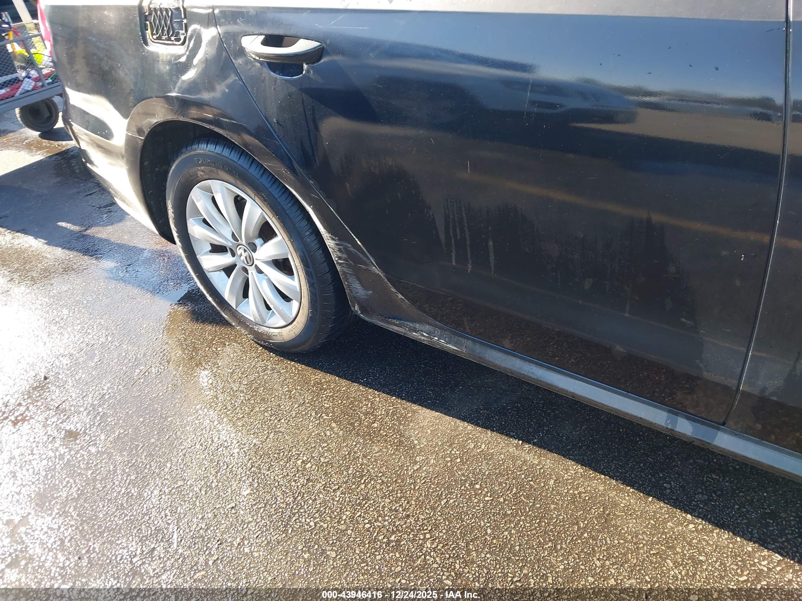 VOLKSWAGEN PASSAT image 6