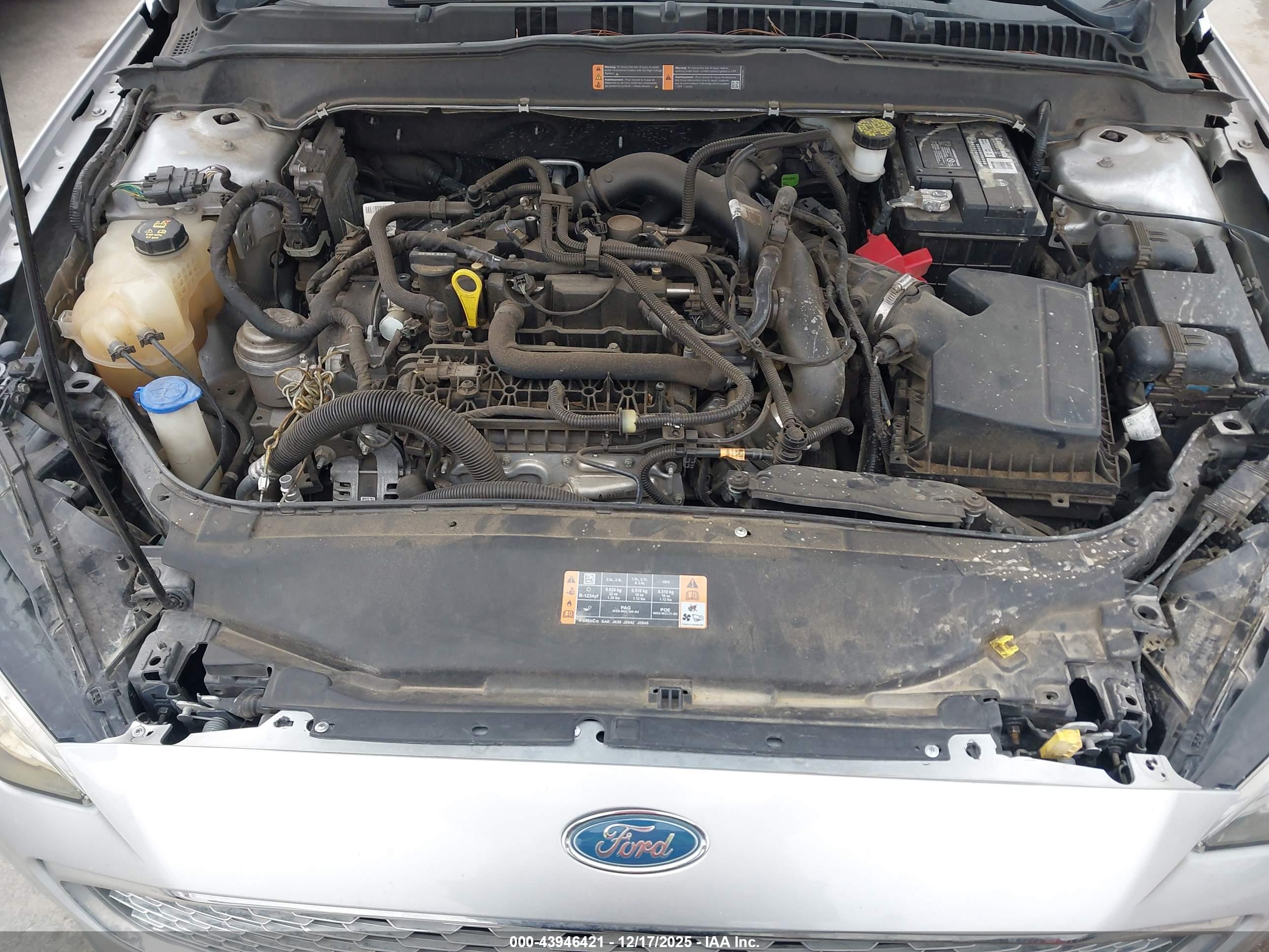 FORD FUSION image 10