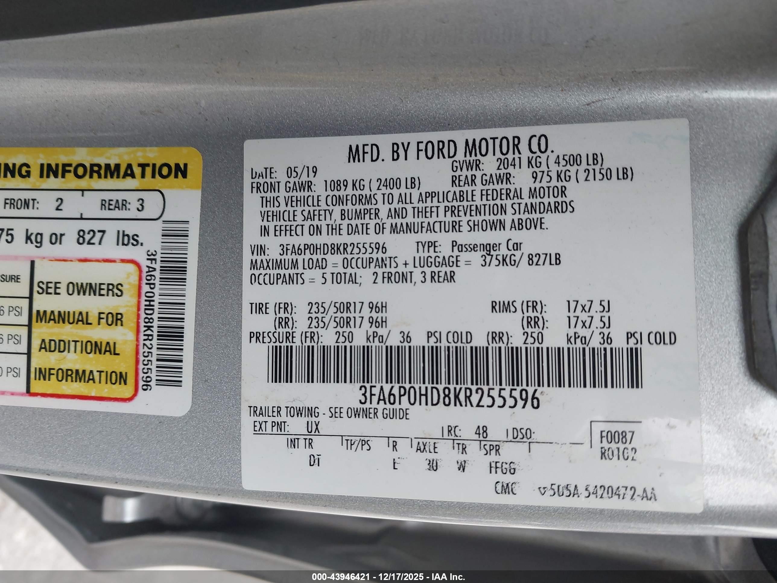 FORD FUSION image 9