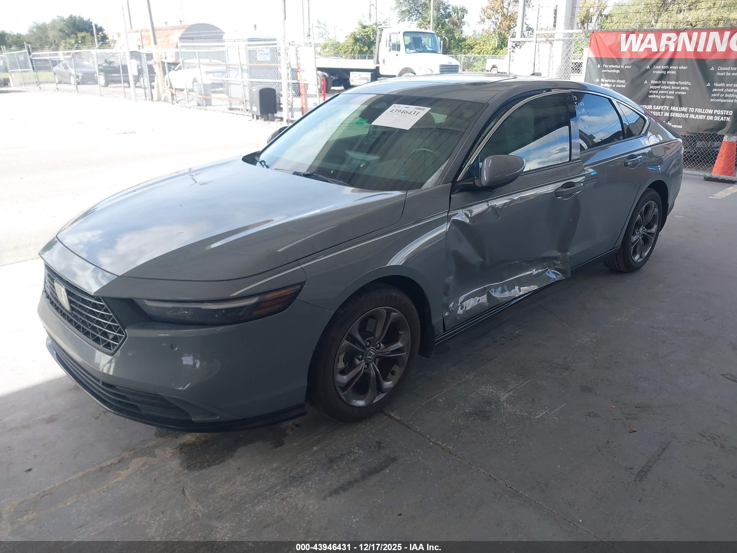 HONDA ACCORD image 2