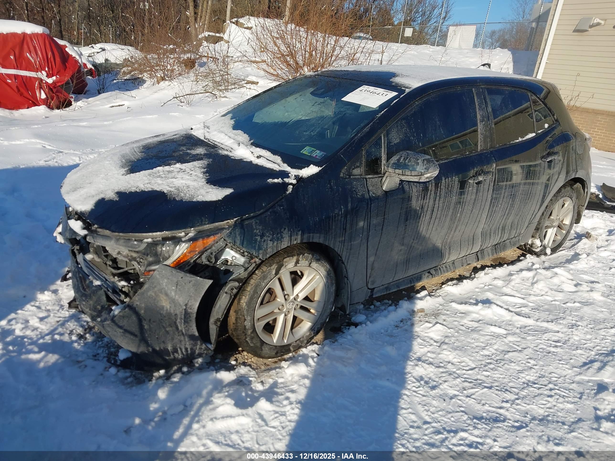 TOYOTA COROLLA image 2