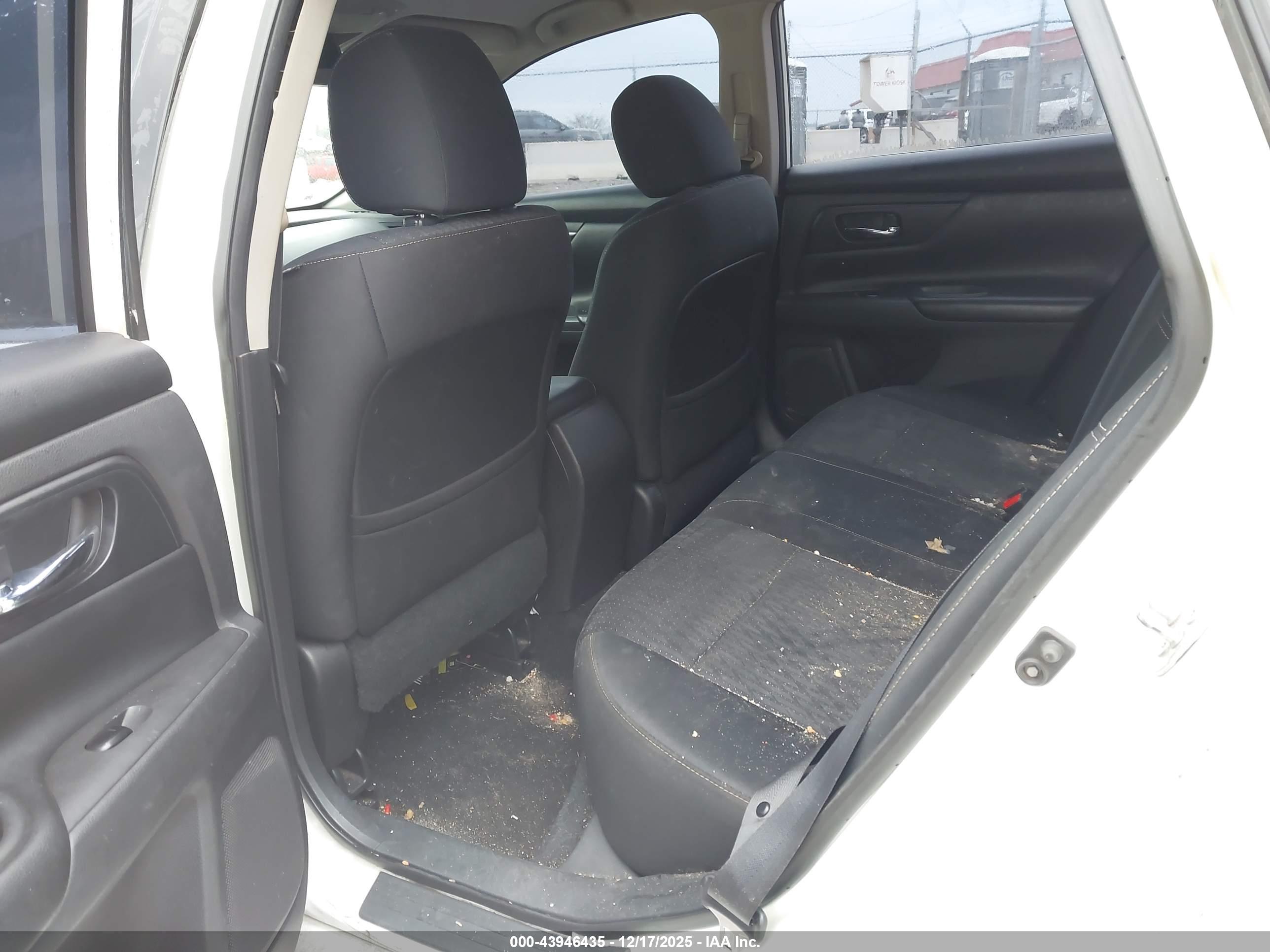 NISSAN ALTIMA image 8