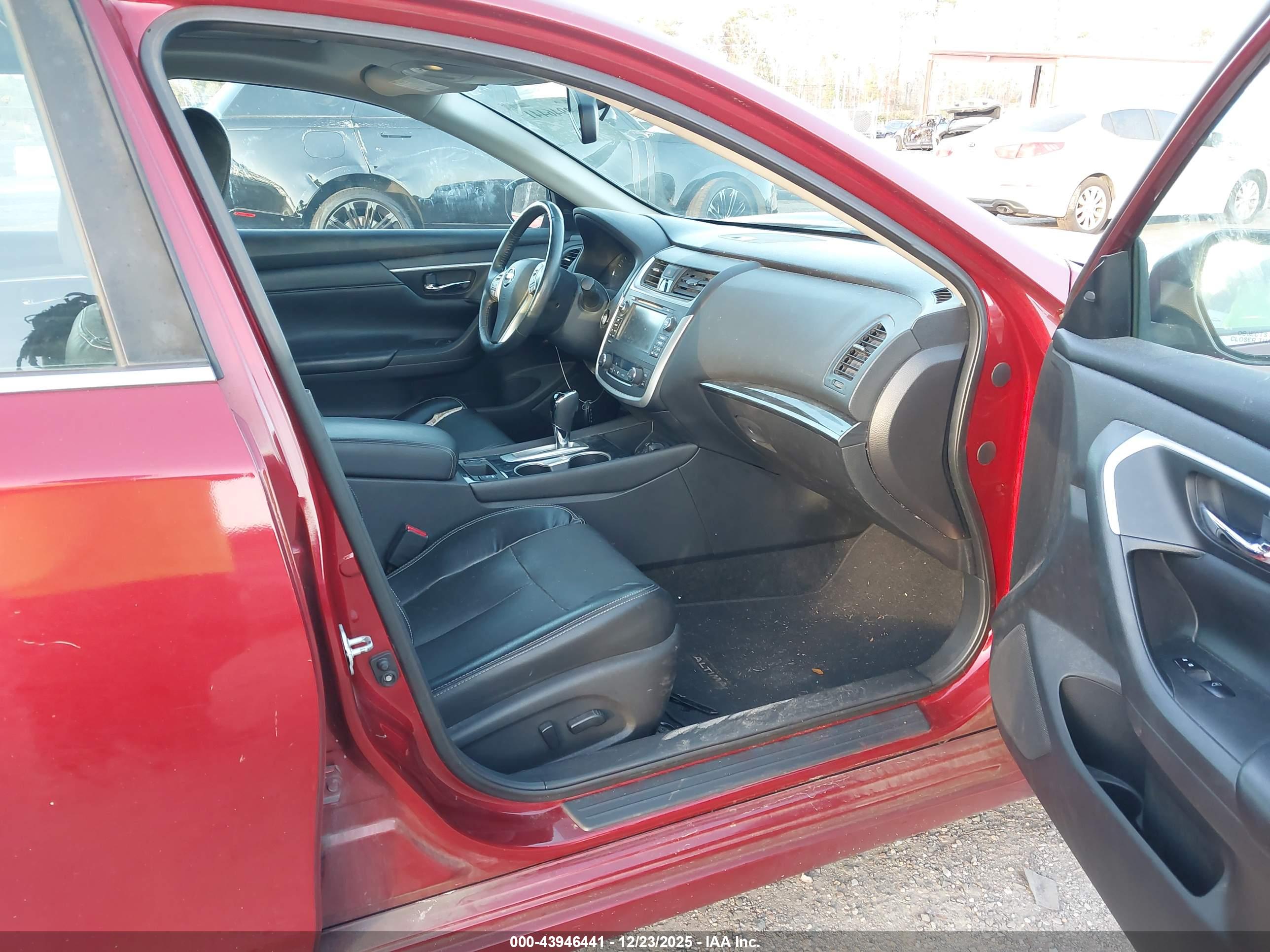 NISSAN ALTIMA image 5